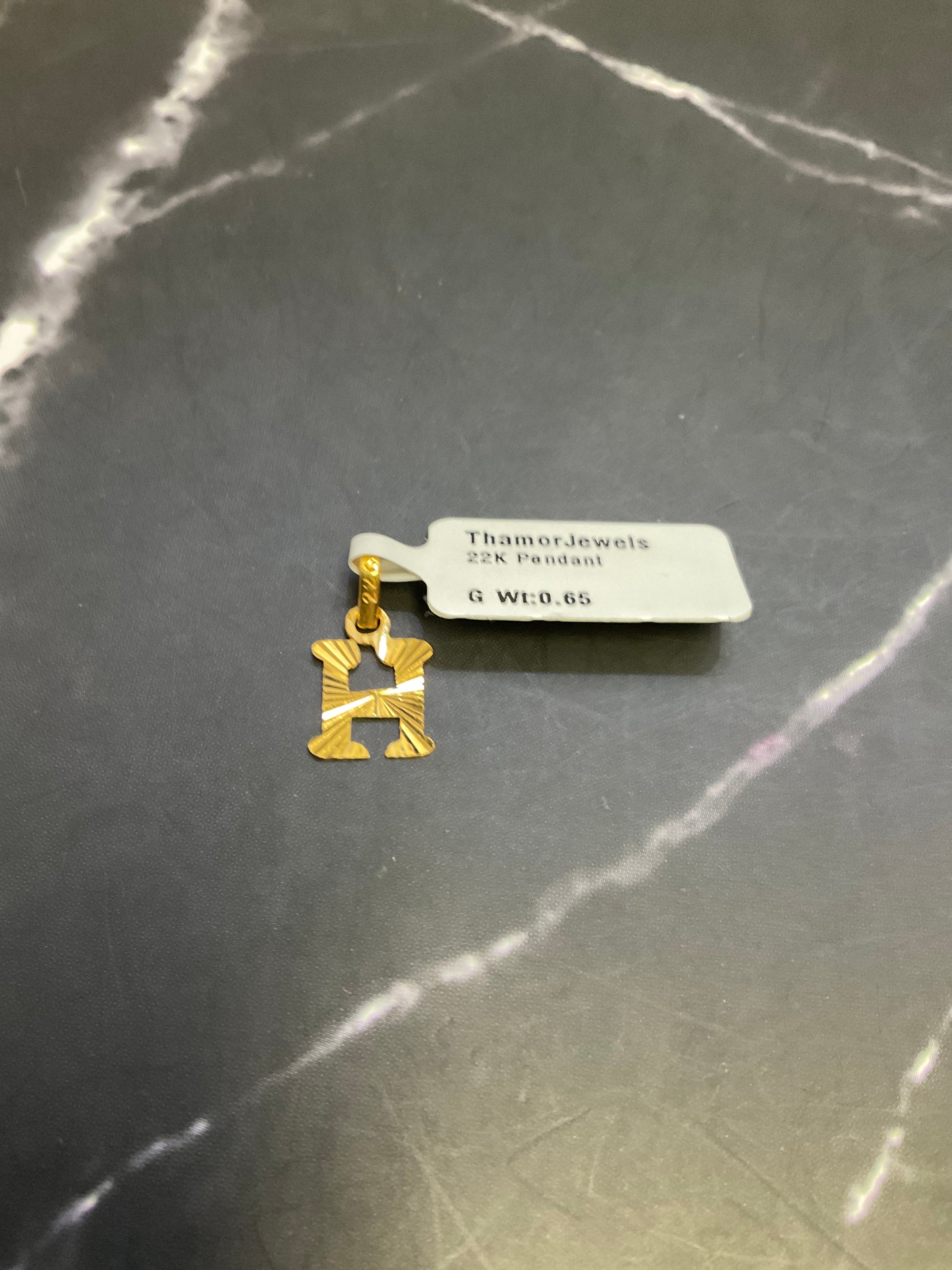 22K Pendant 2402747