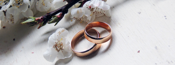 Choosing the Perfect Couple Rings: A Journey of Love and Commitment