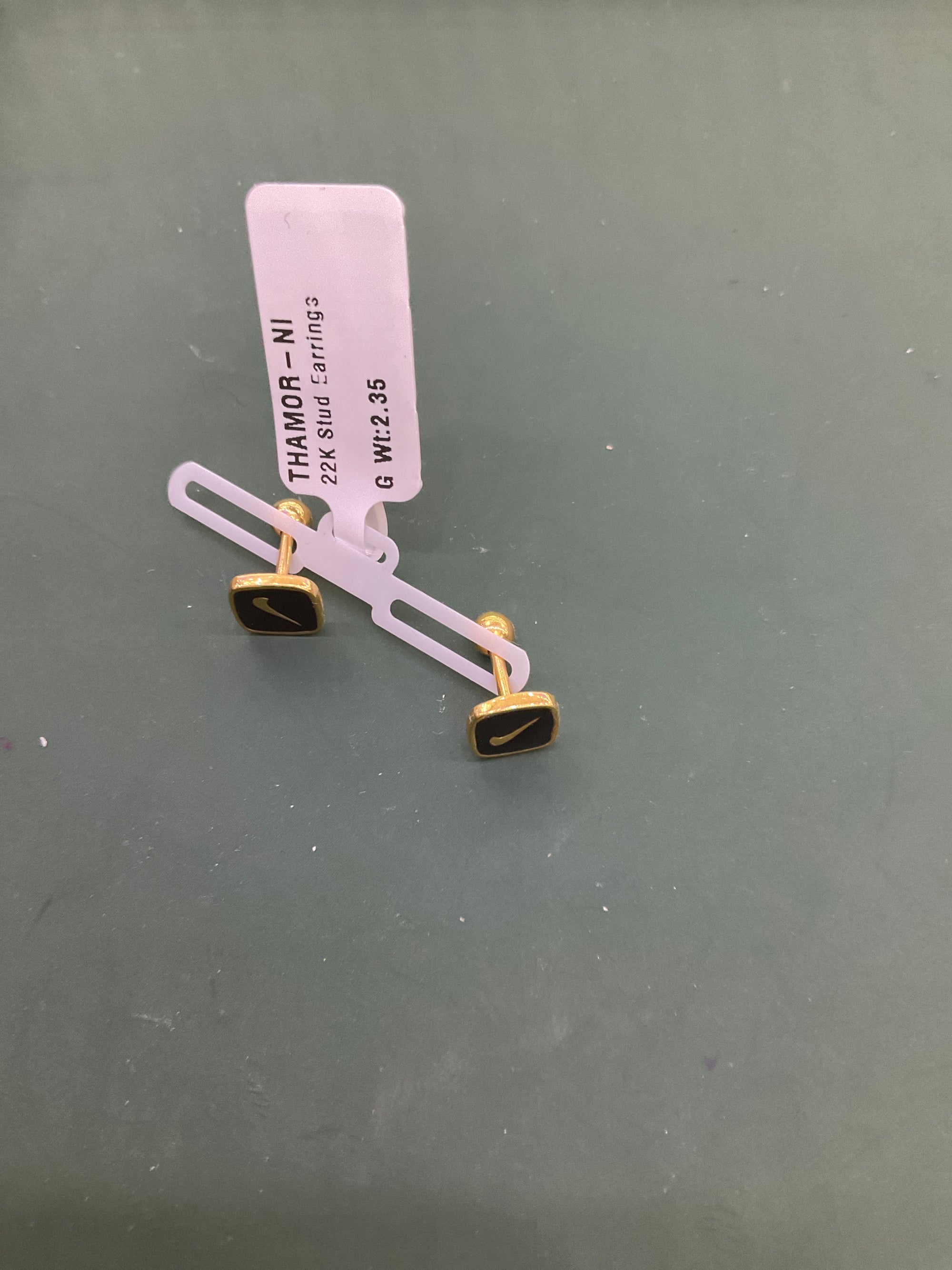 22K Earring 1802671