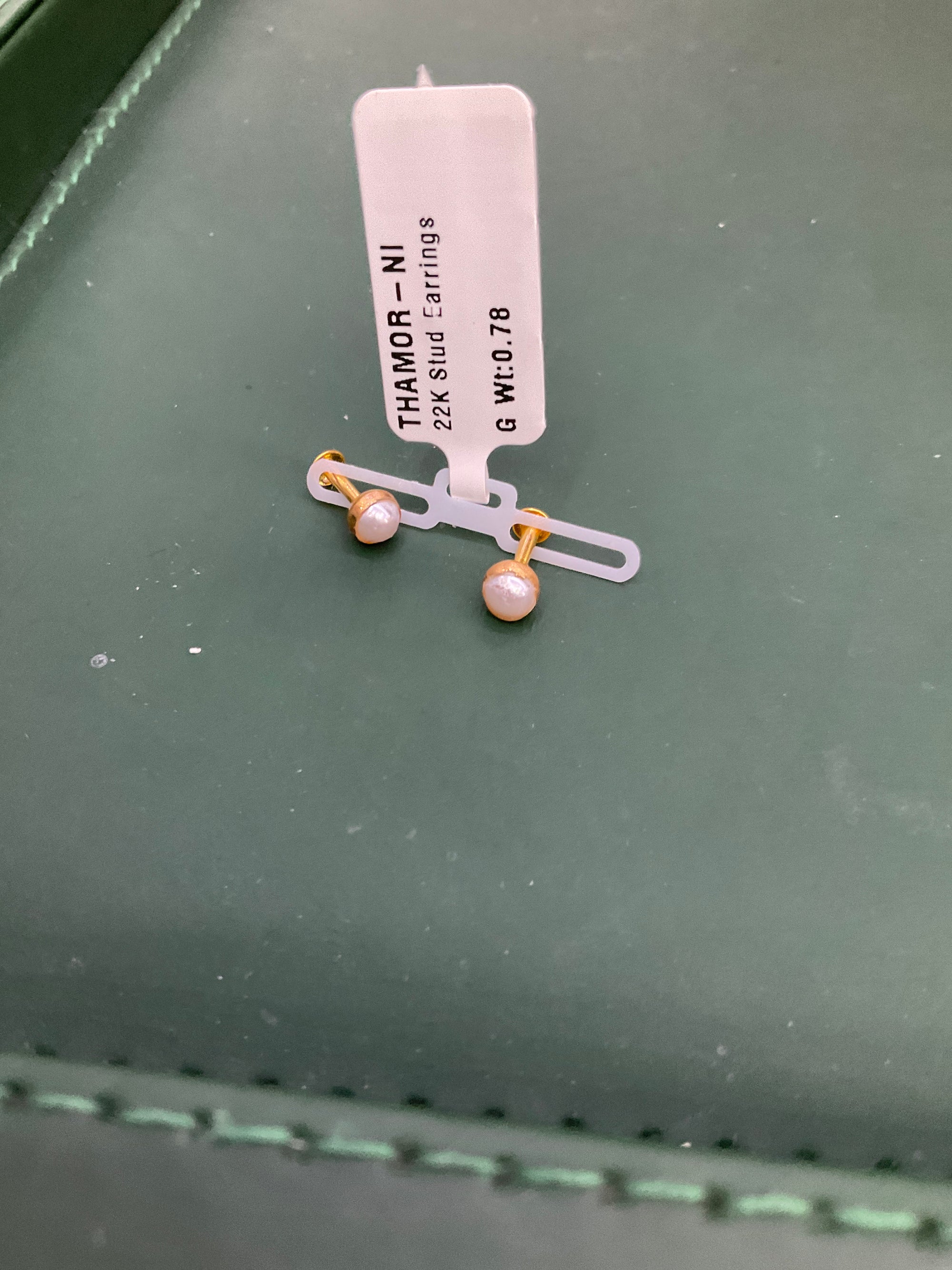 22K Earring 1802713