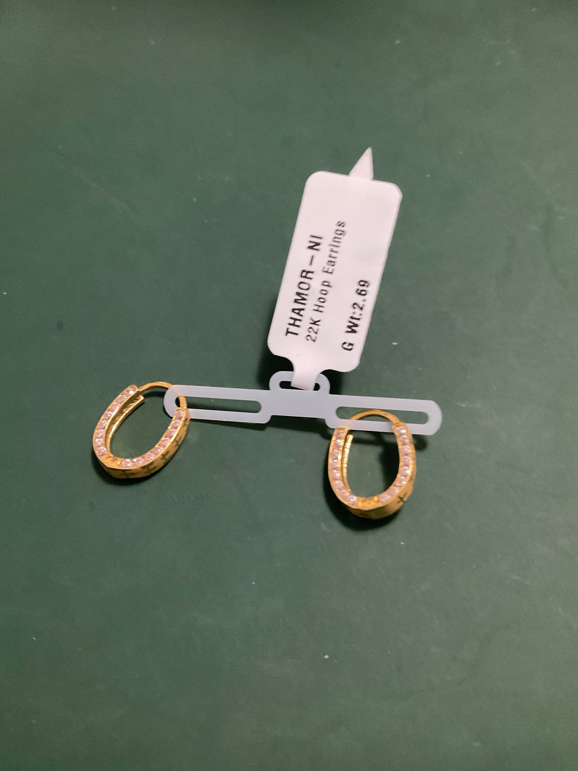 22k Earring 1802302