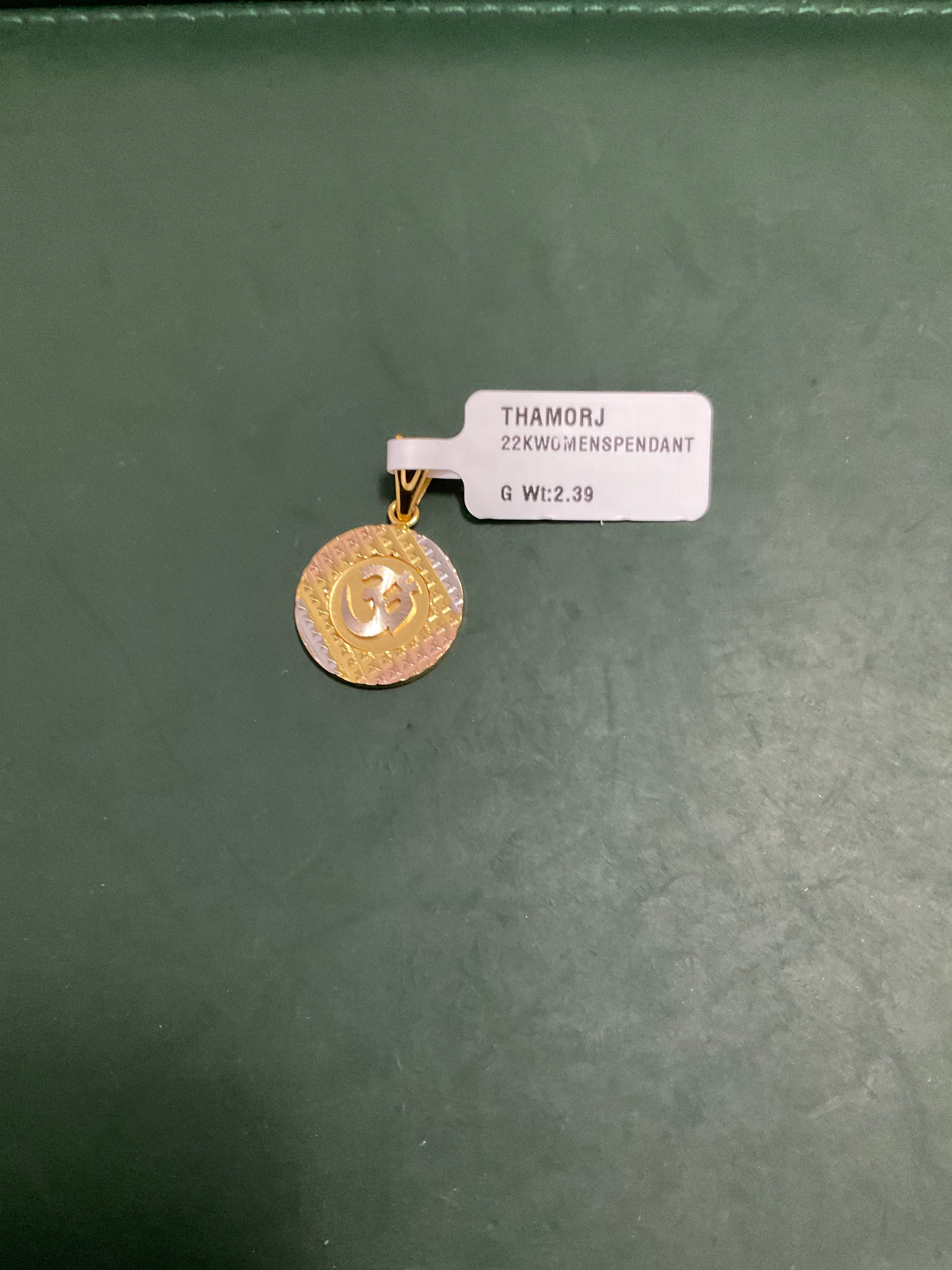 22K Pendant 1407204