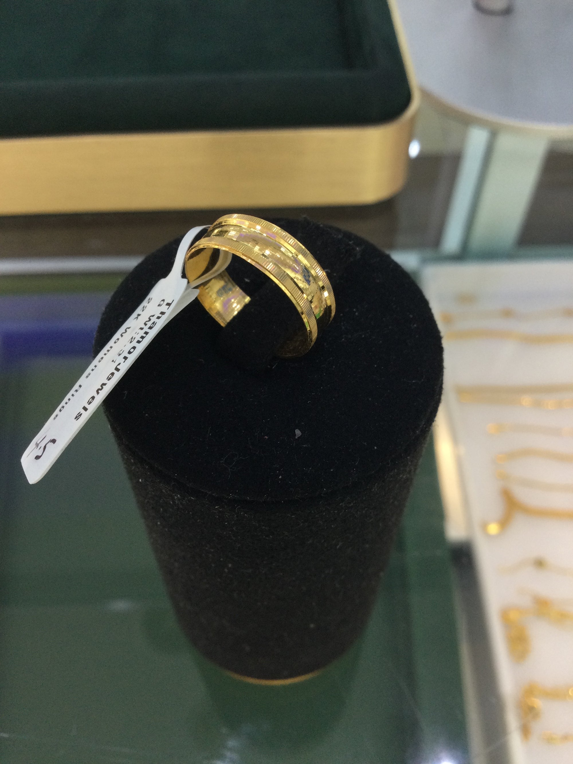 22K Womens Ring 1712116