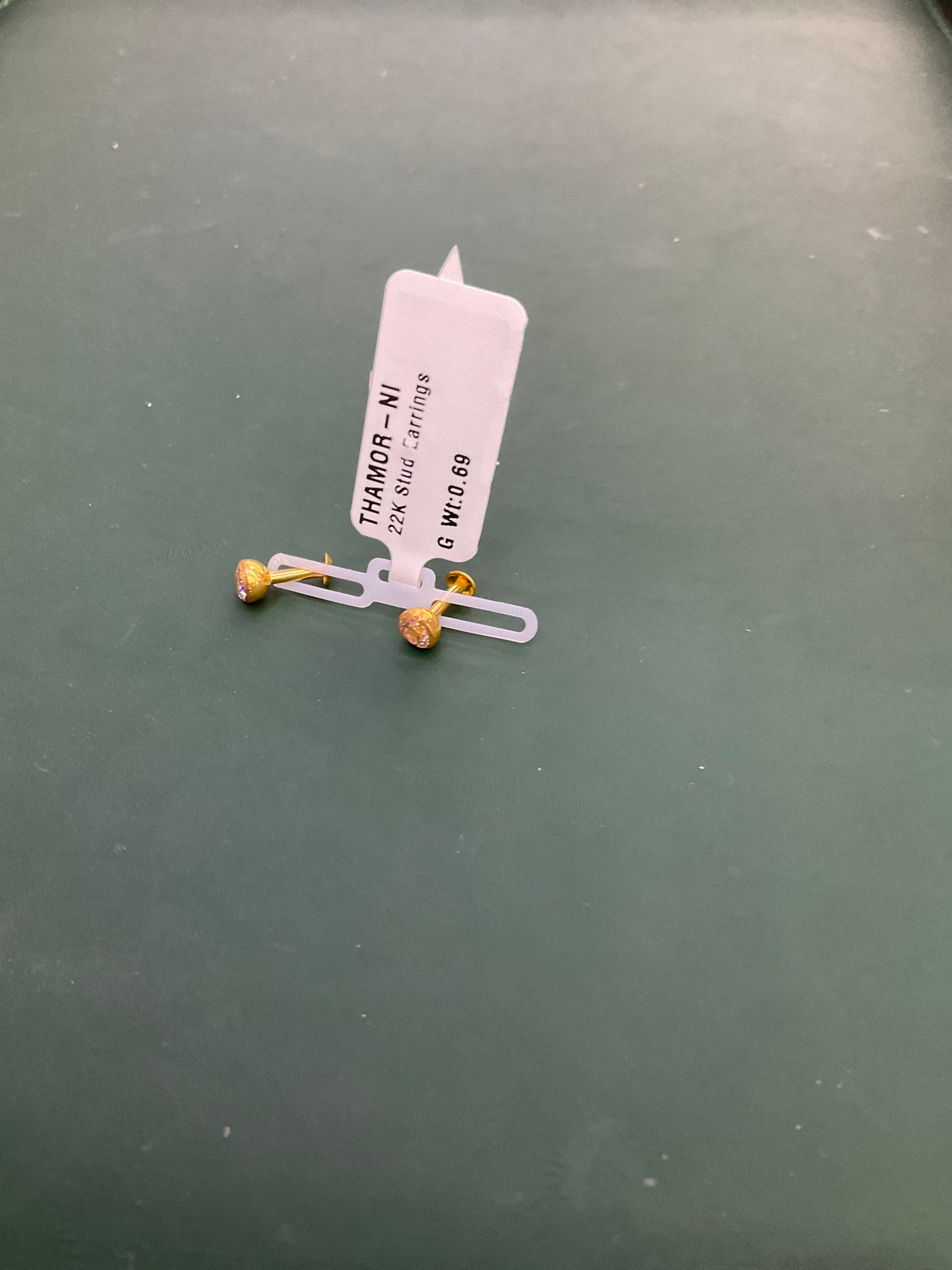 22K Earring 1802716