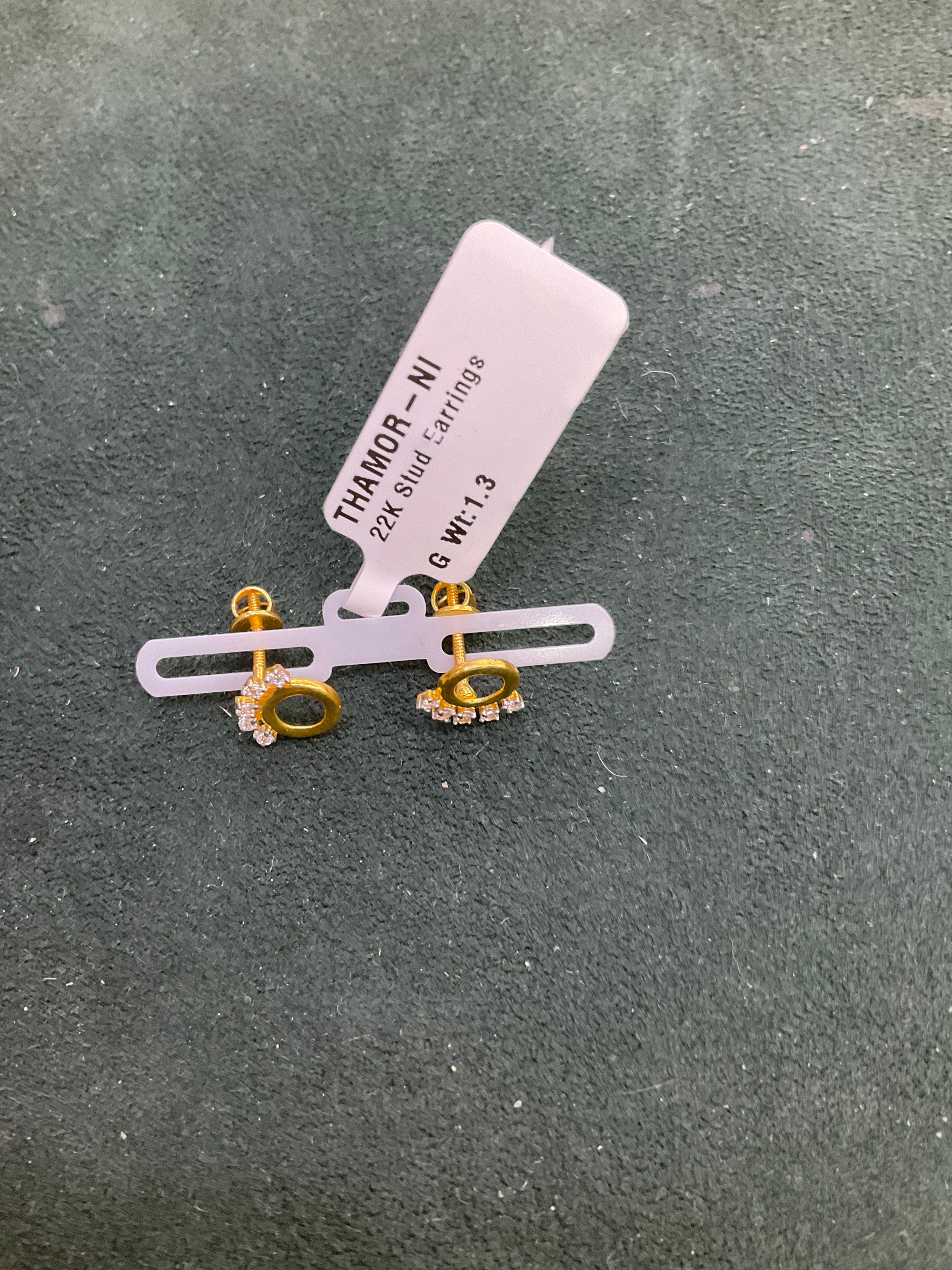 22K Earring 1802707