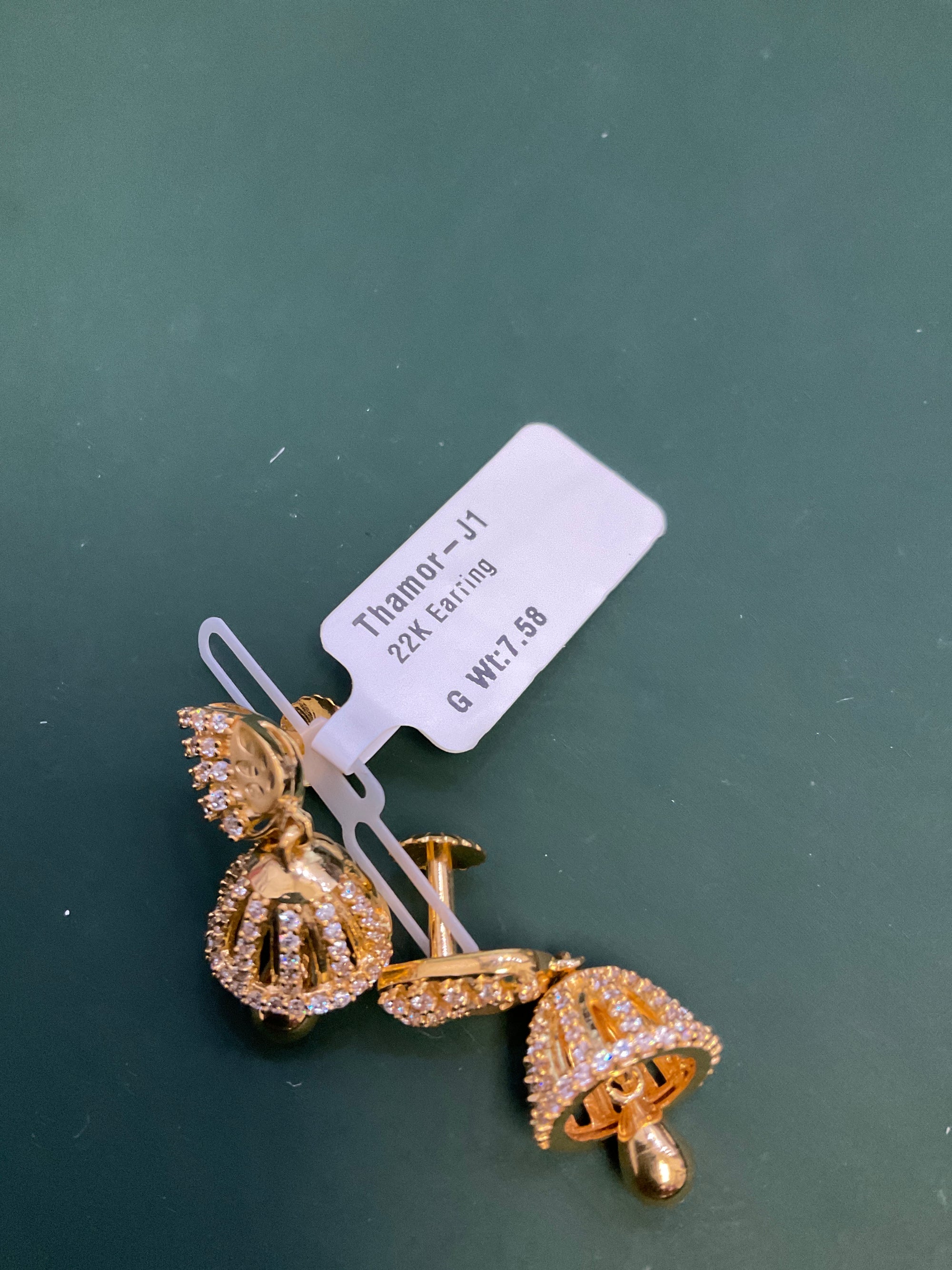 22K Earring 2605984
