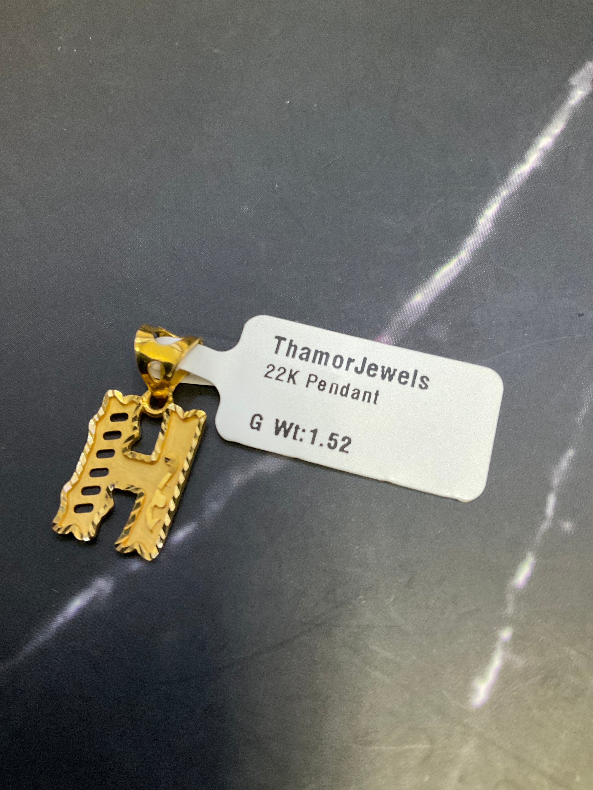22K Pendant 2402756