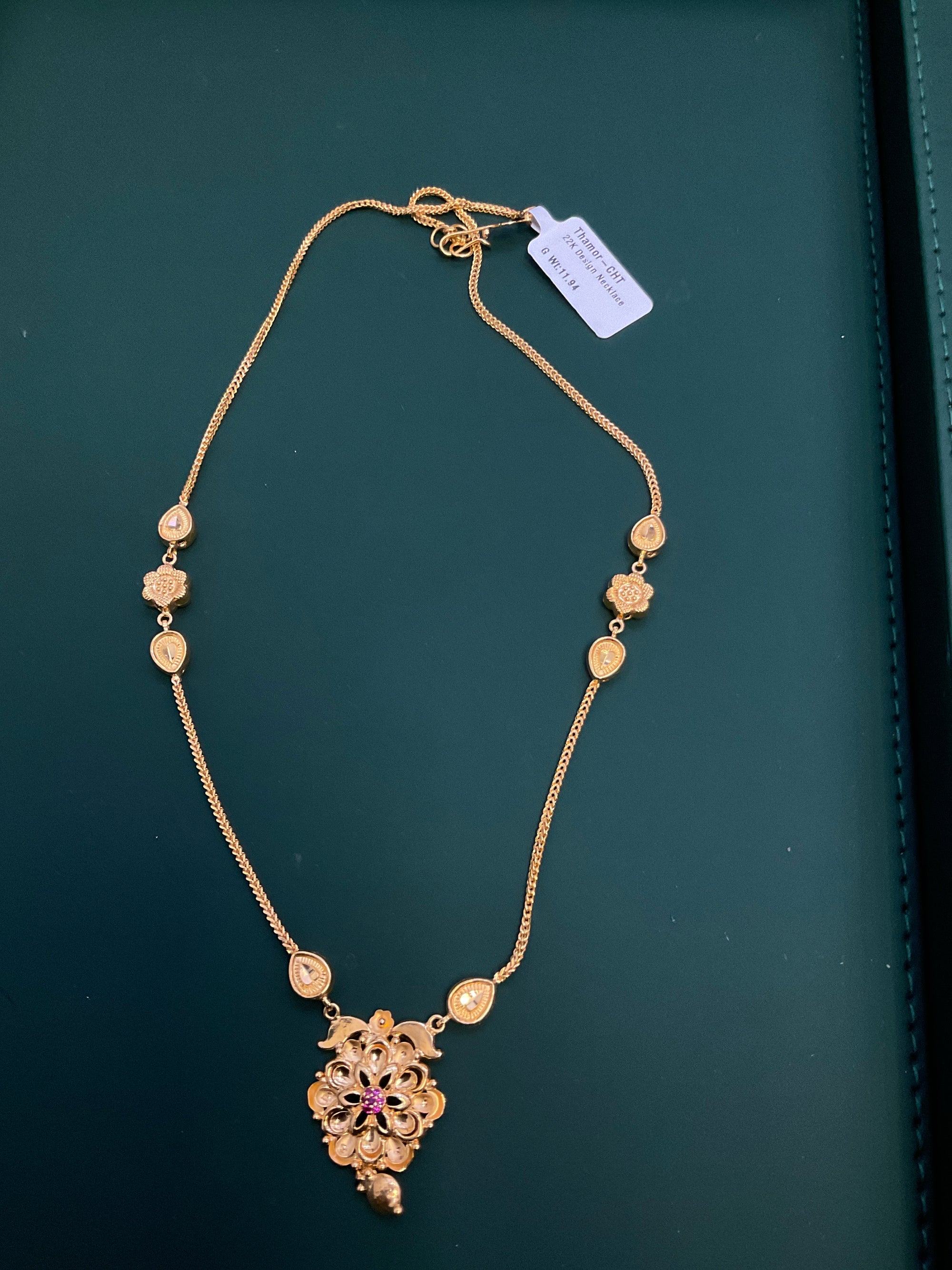 22K Necklace 2605610