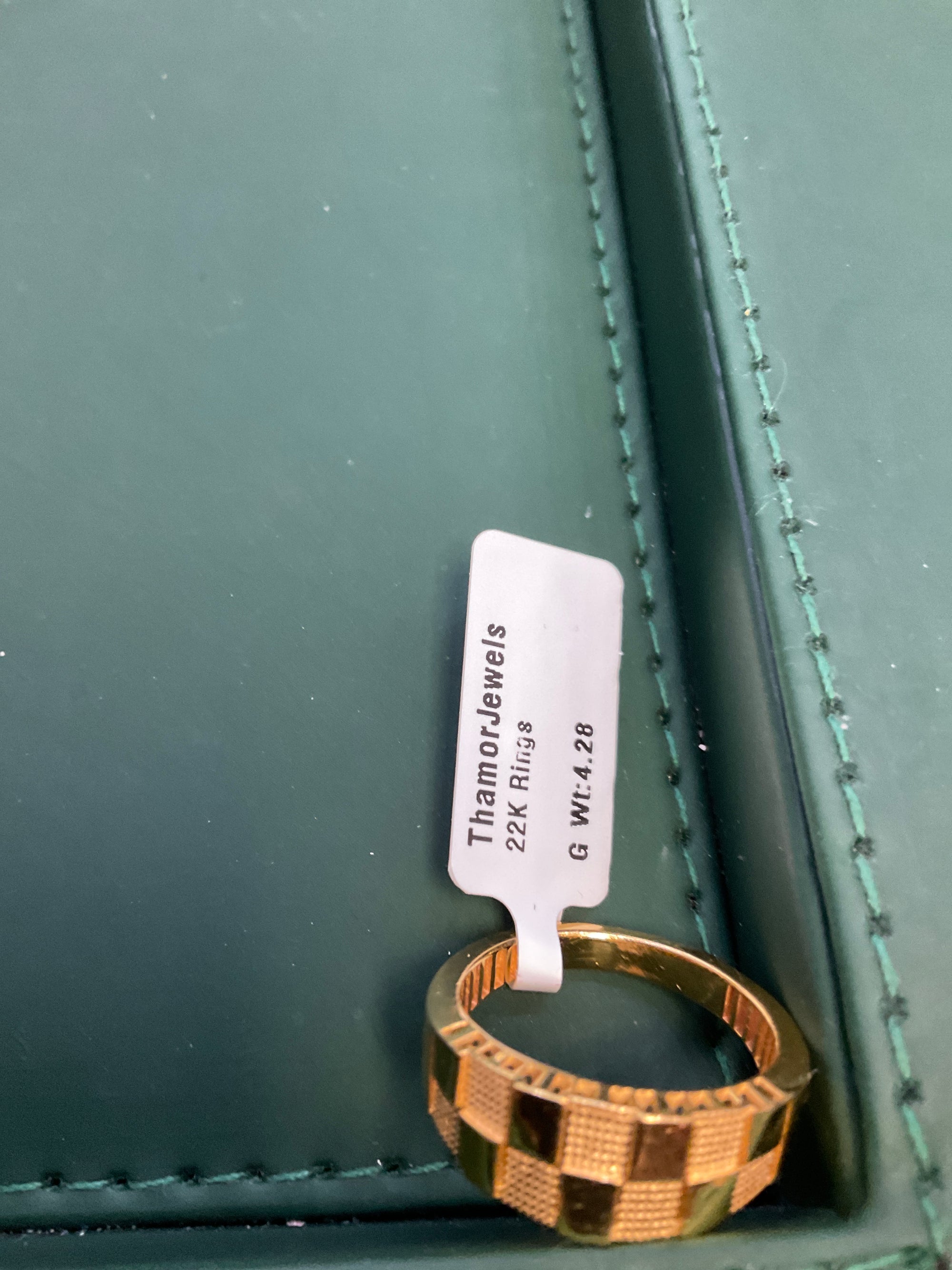 22K Ring 0809247