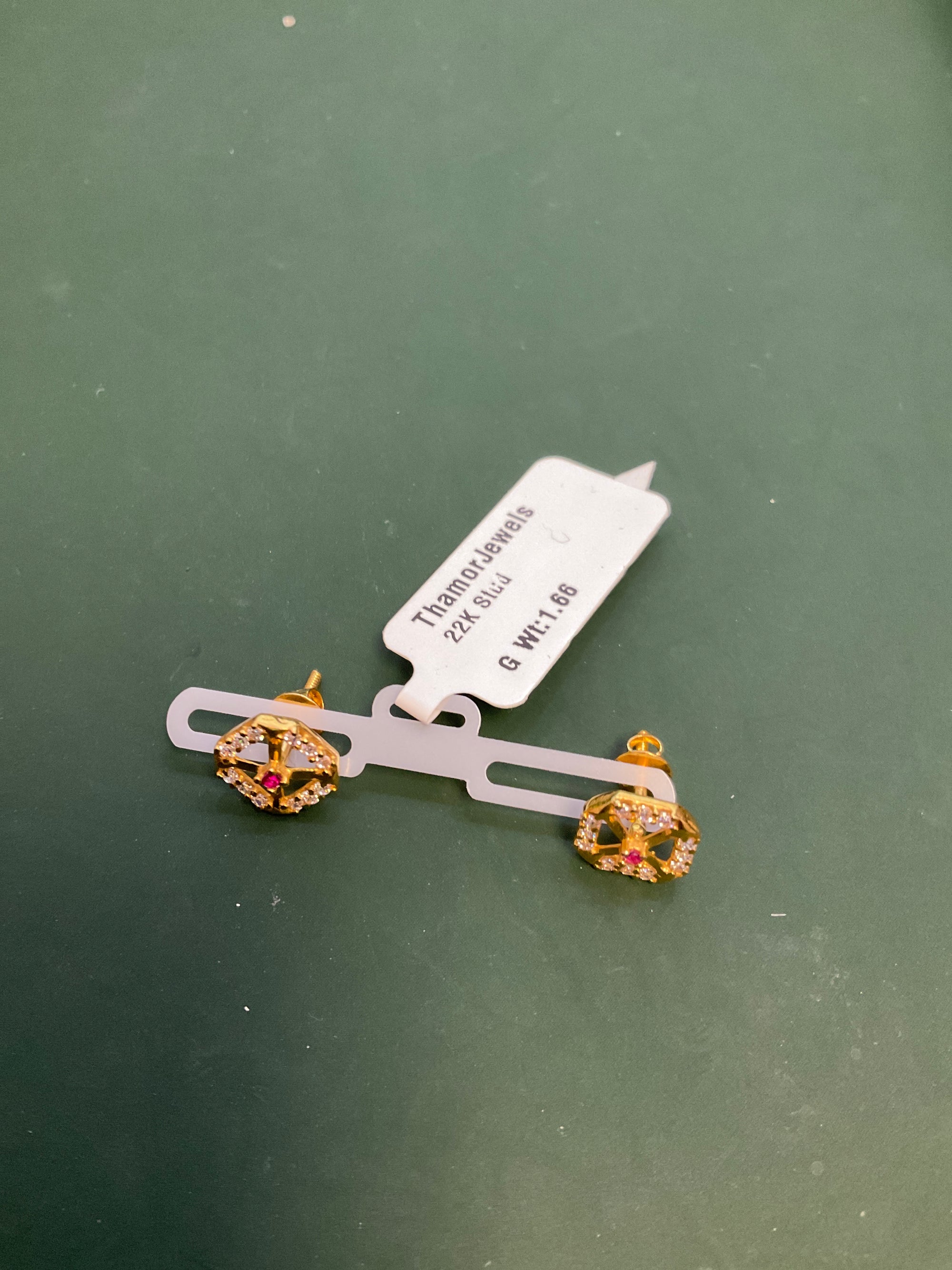 22K Earring 0509831