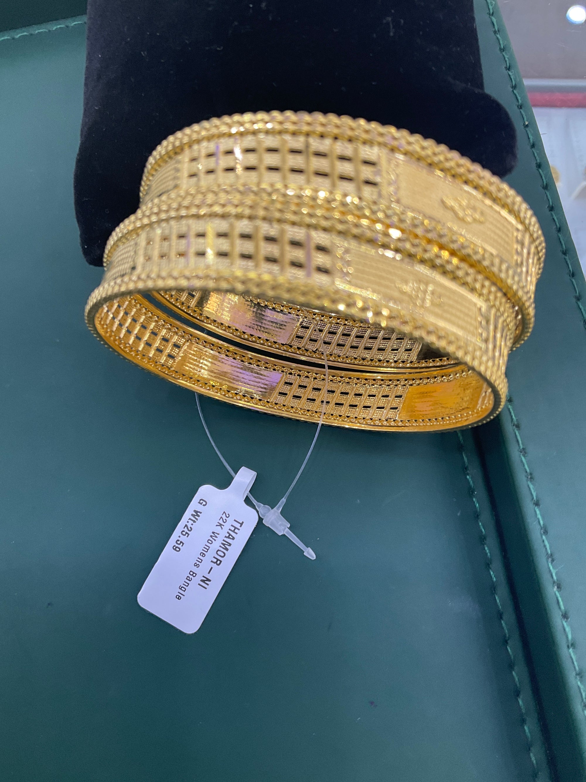 22k Bangle 1802379