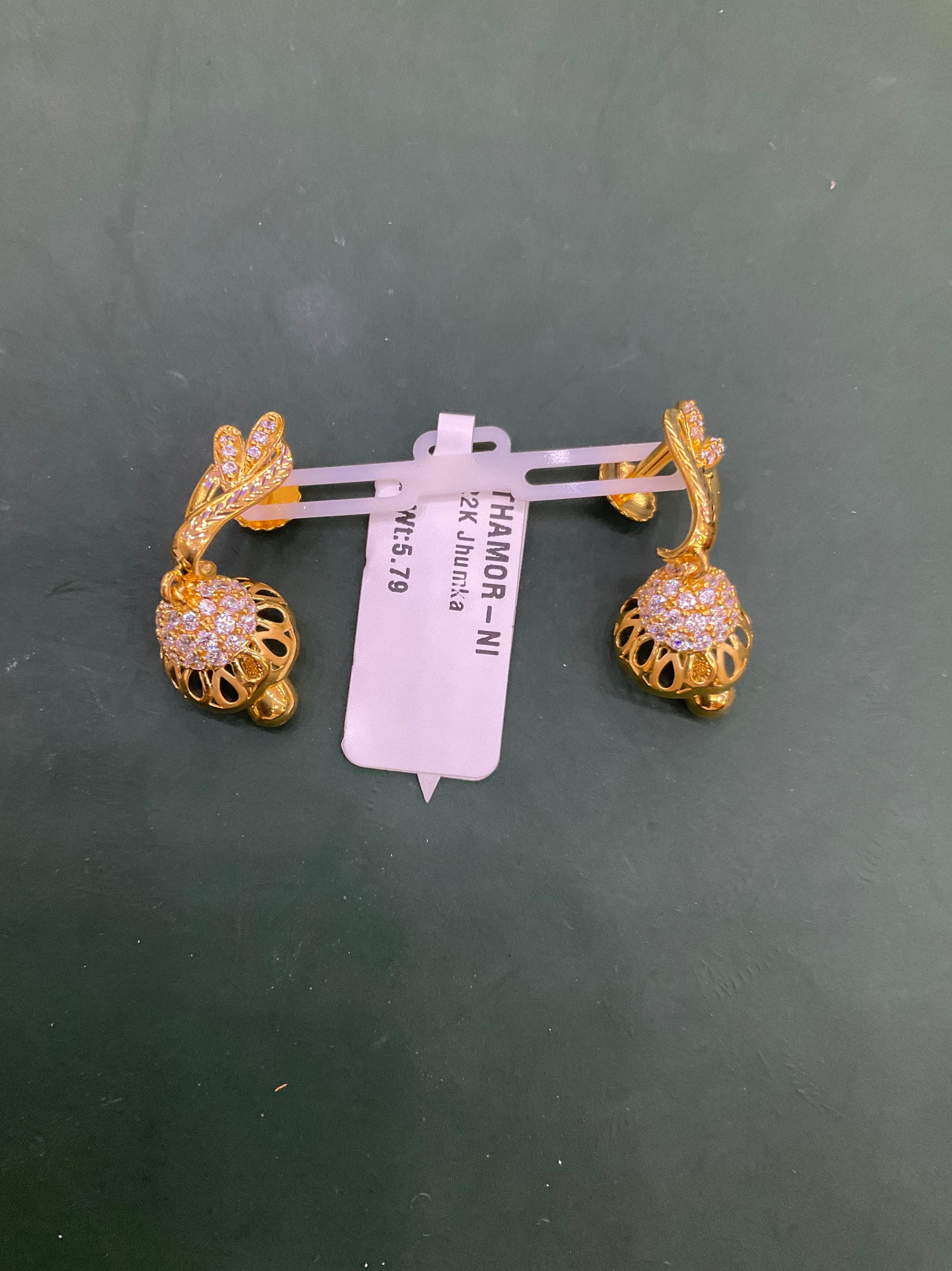 22K Earring 1802784