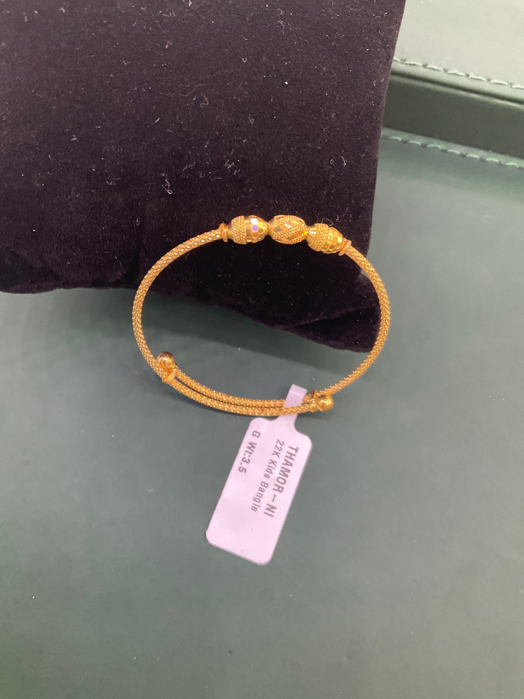 22k Bangle 1802343