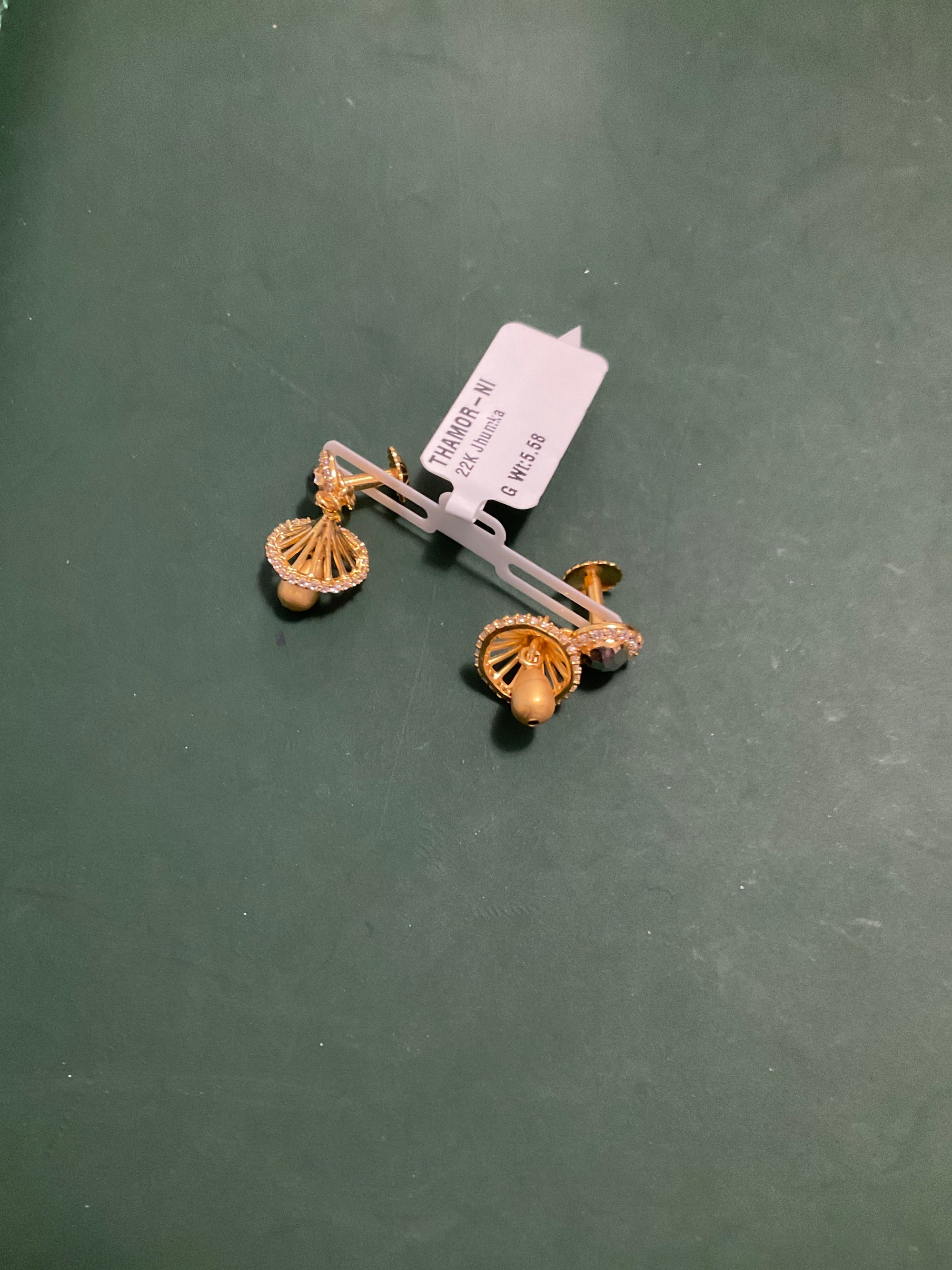 22K Earring 1802789
