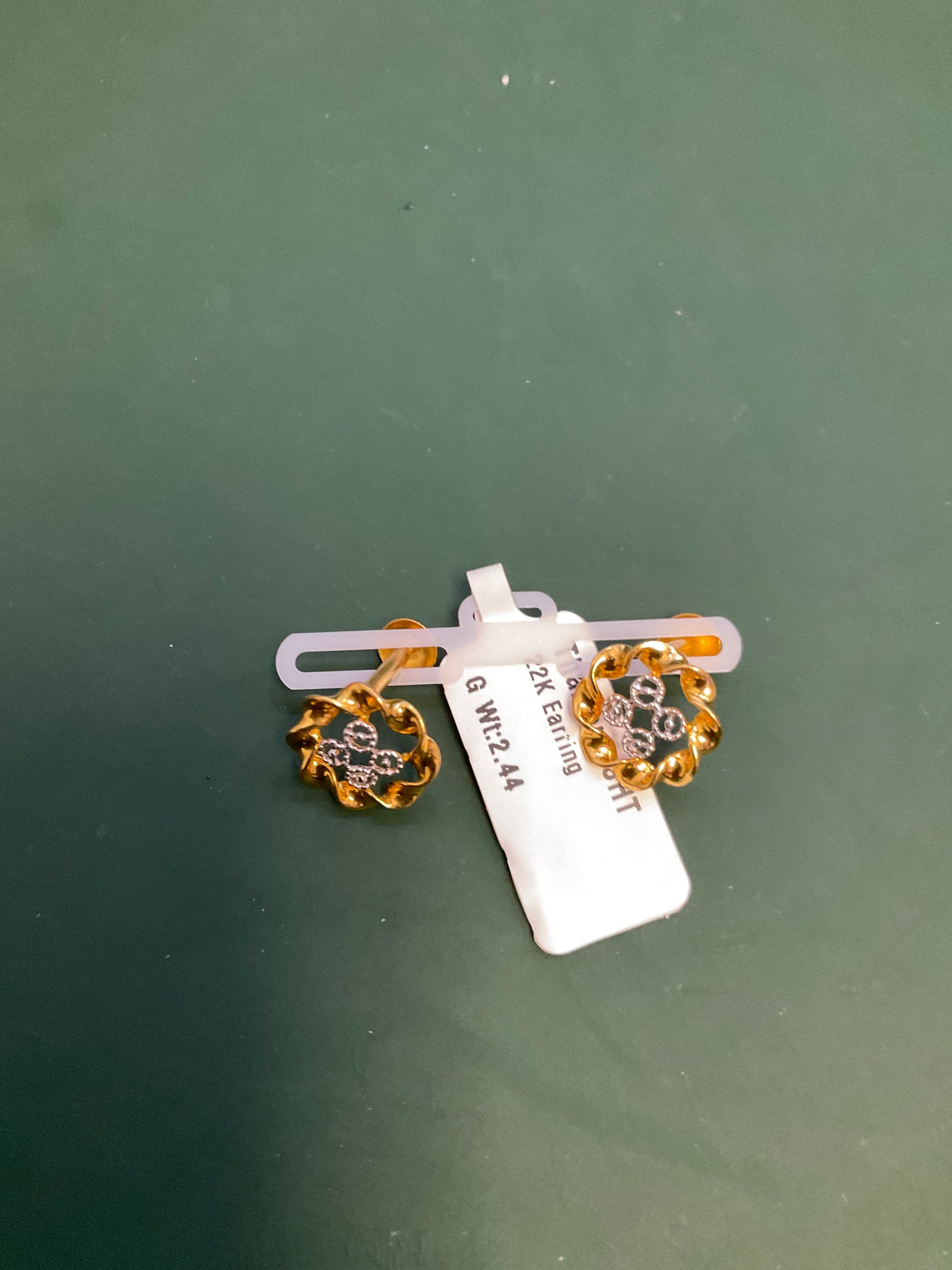 22K Earring 2605947
