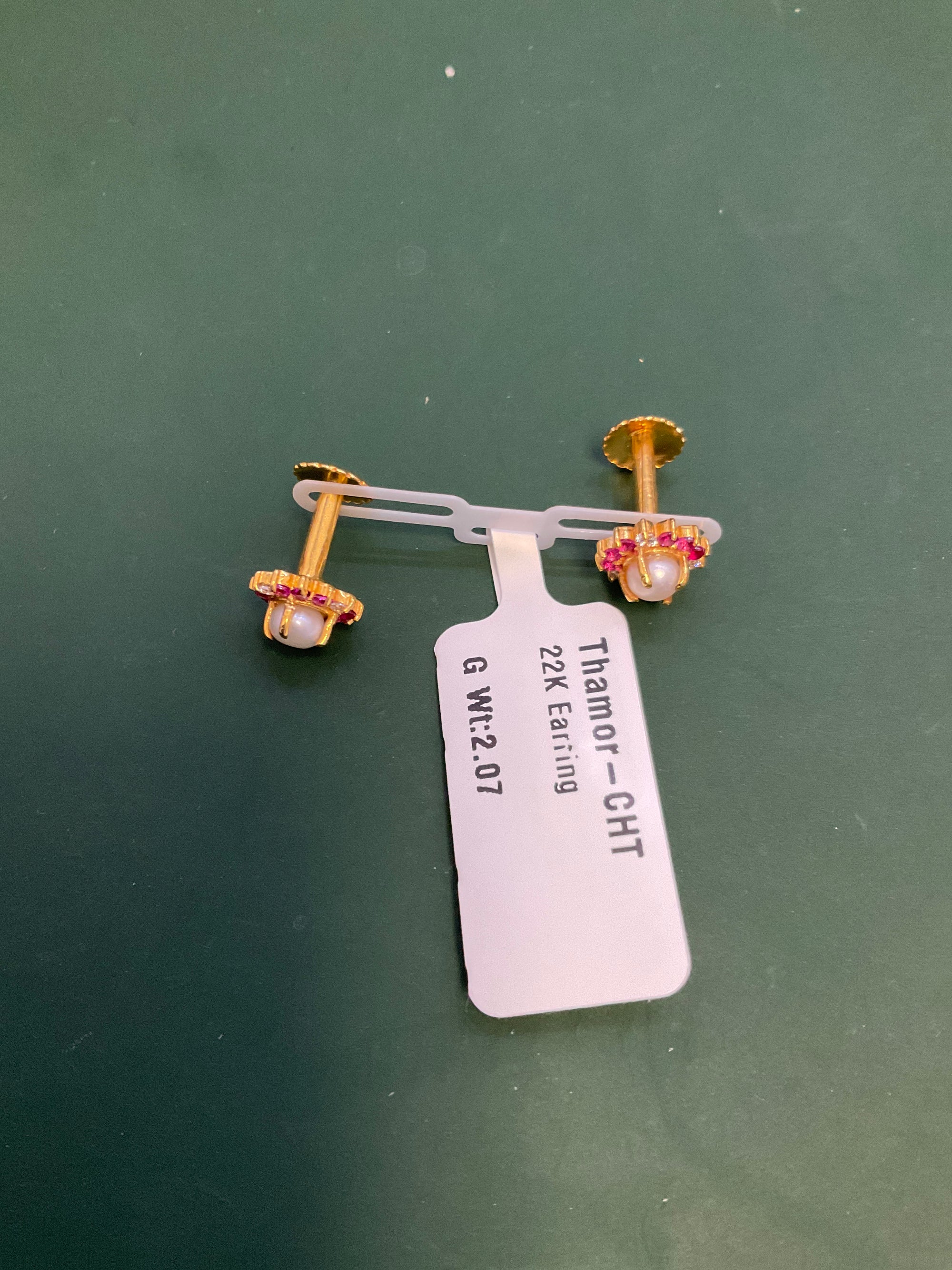 22K Earring 2605944