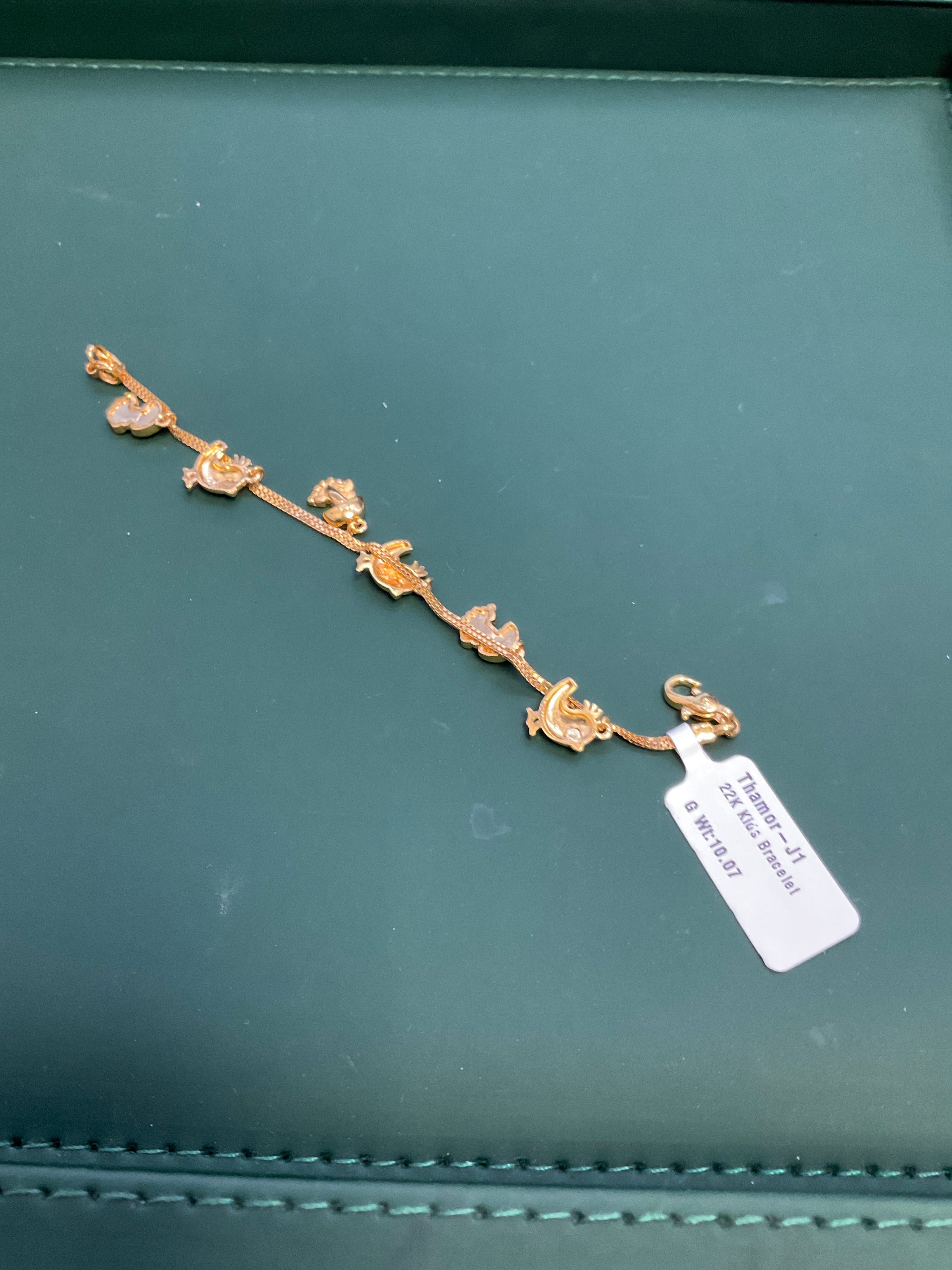 22K Bracelet 2605886