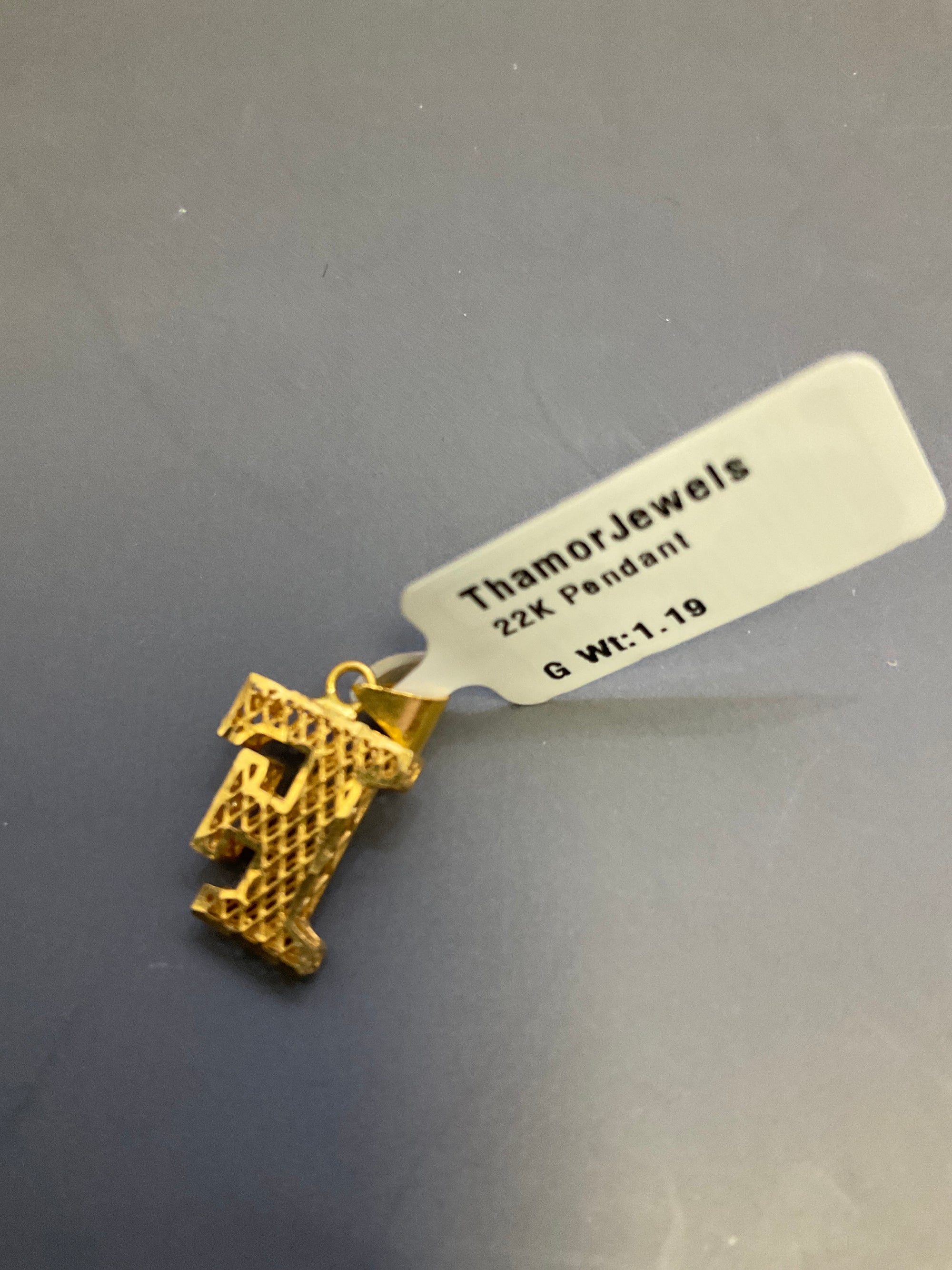22K Pendant 2402727