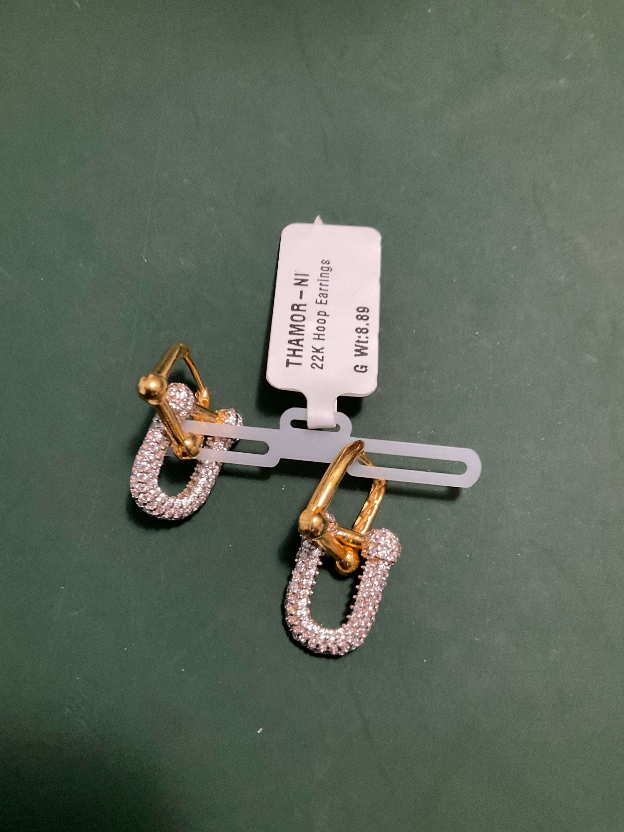 22k Earring 1802311