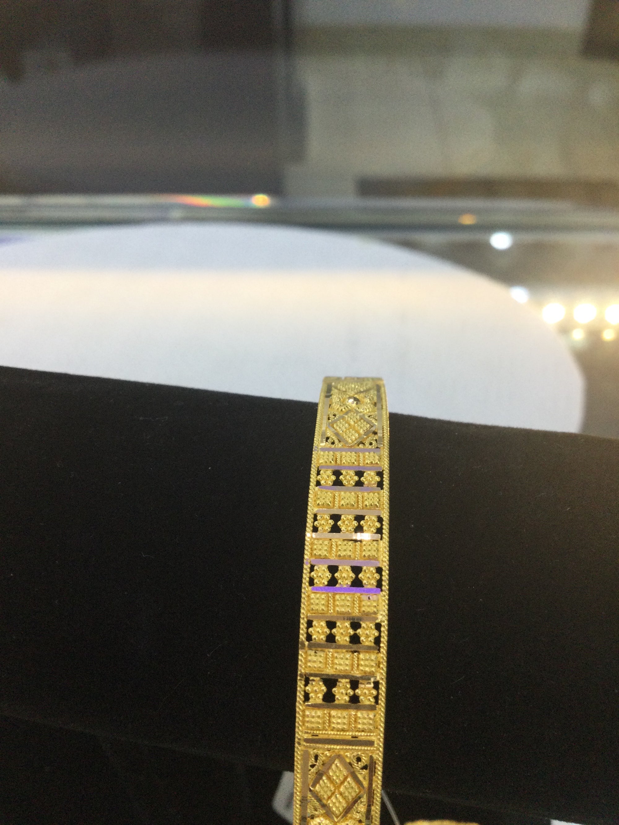 22K Womens Bangle 1612155