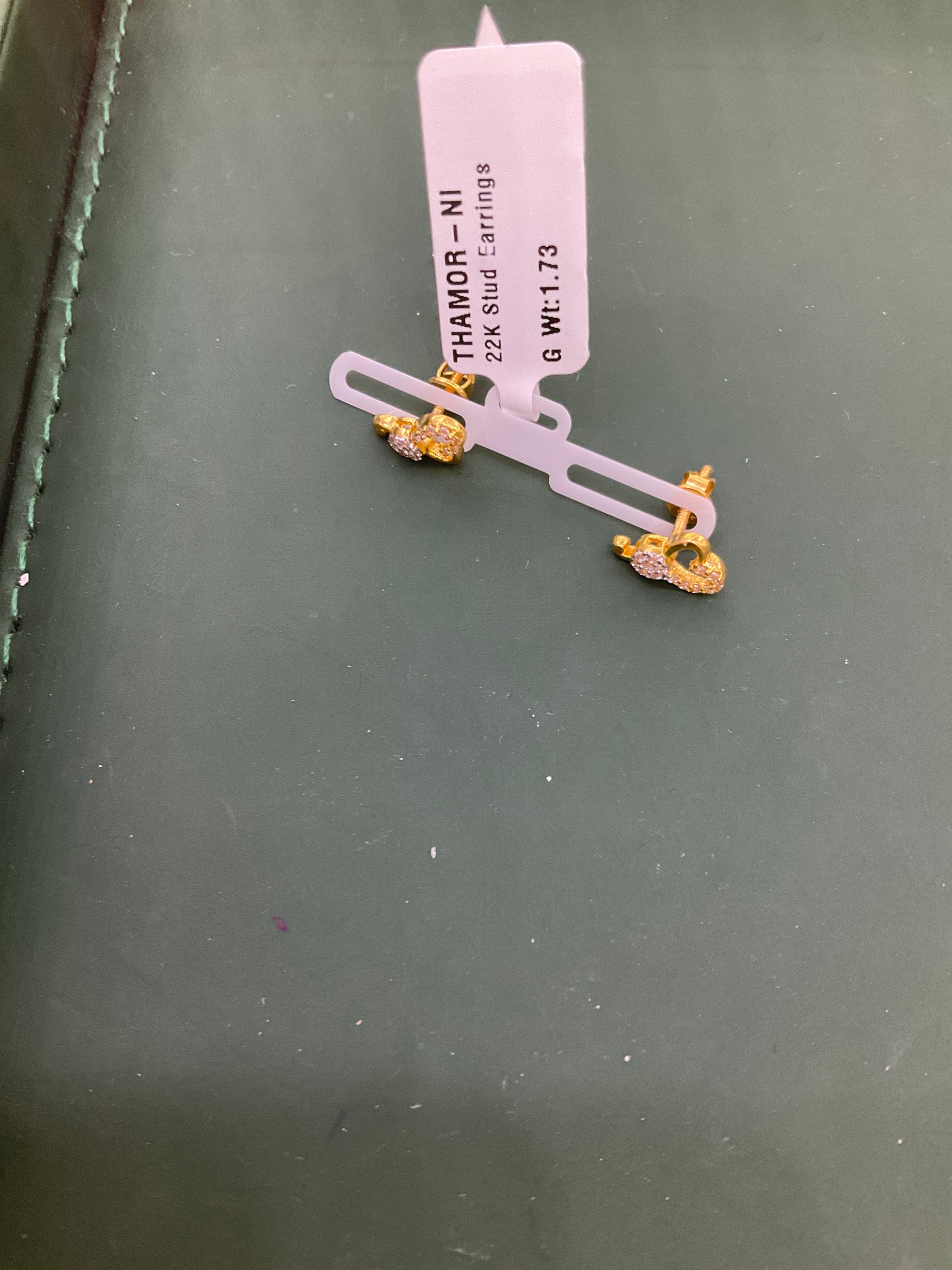 22K Earring 1802694
