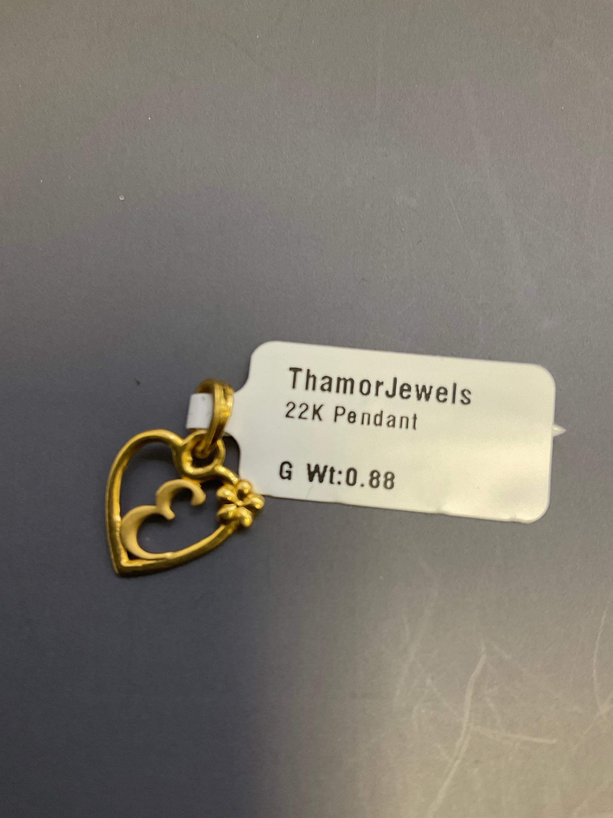 22K Pendant 2402717