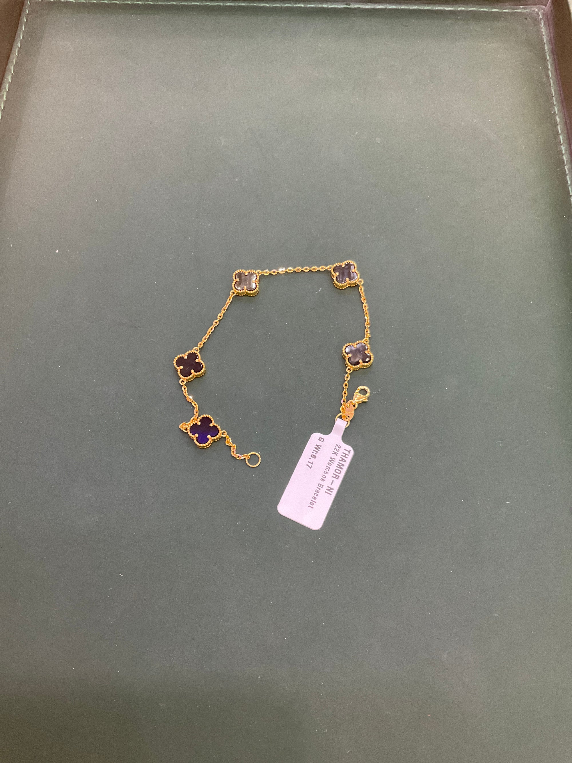22K Bracelet 1802855