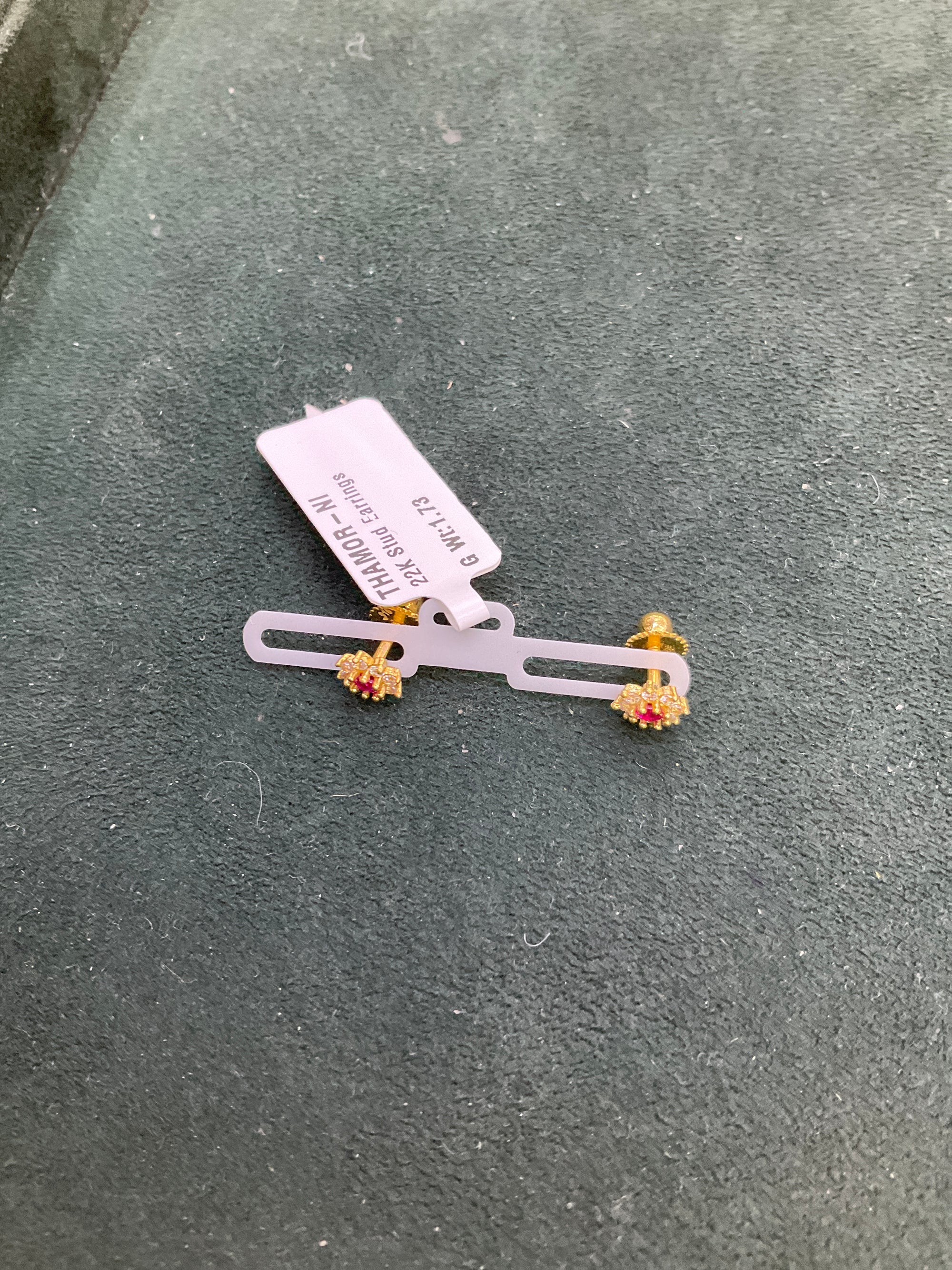 22K Earring 1802702