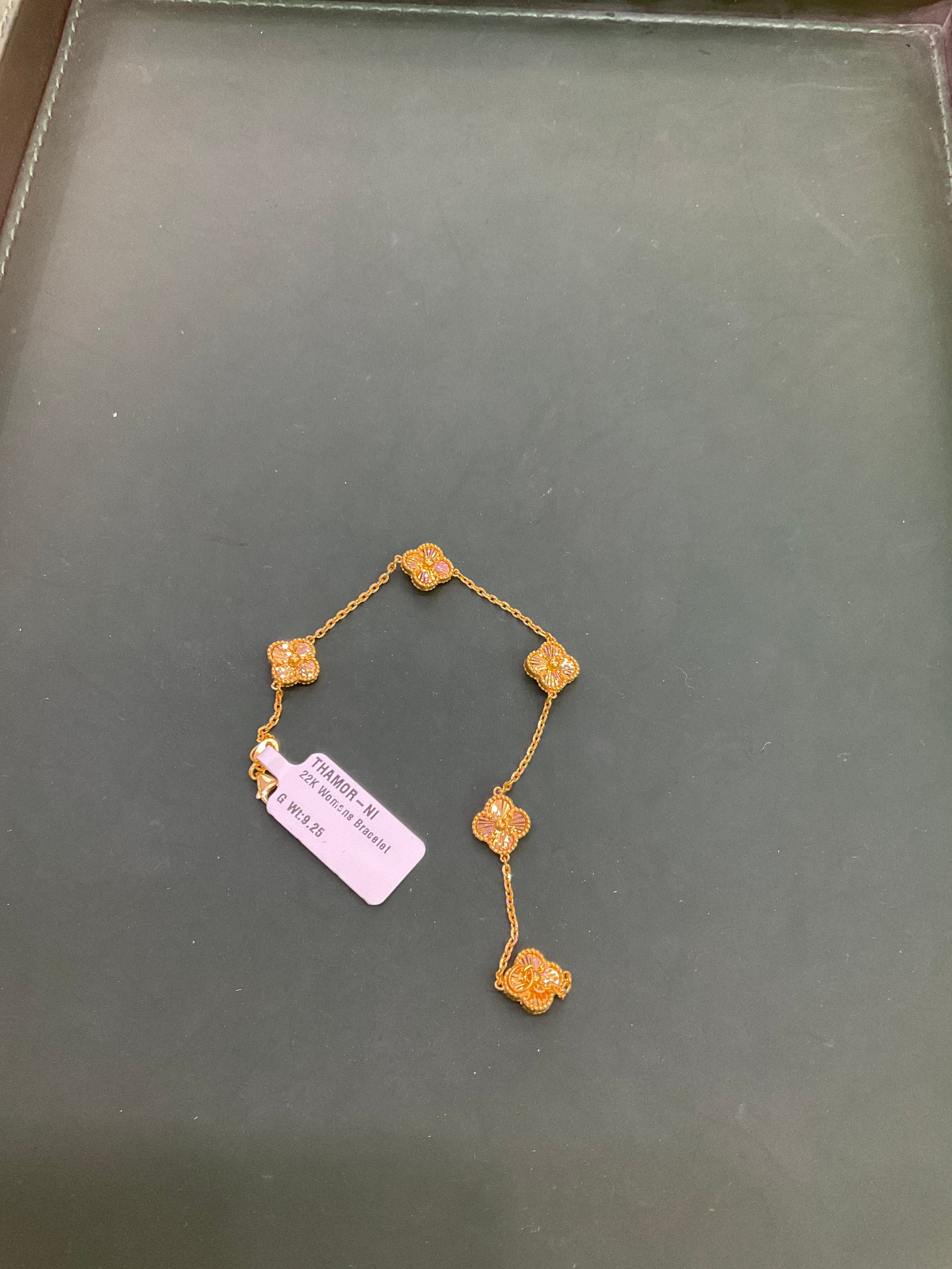 22K Bracelet 1802860