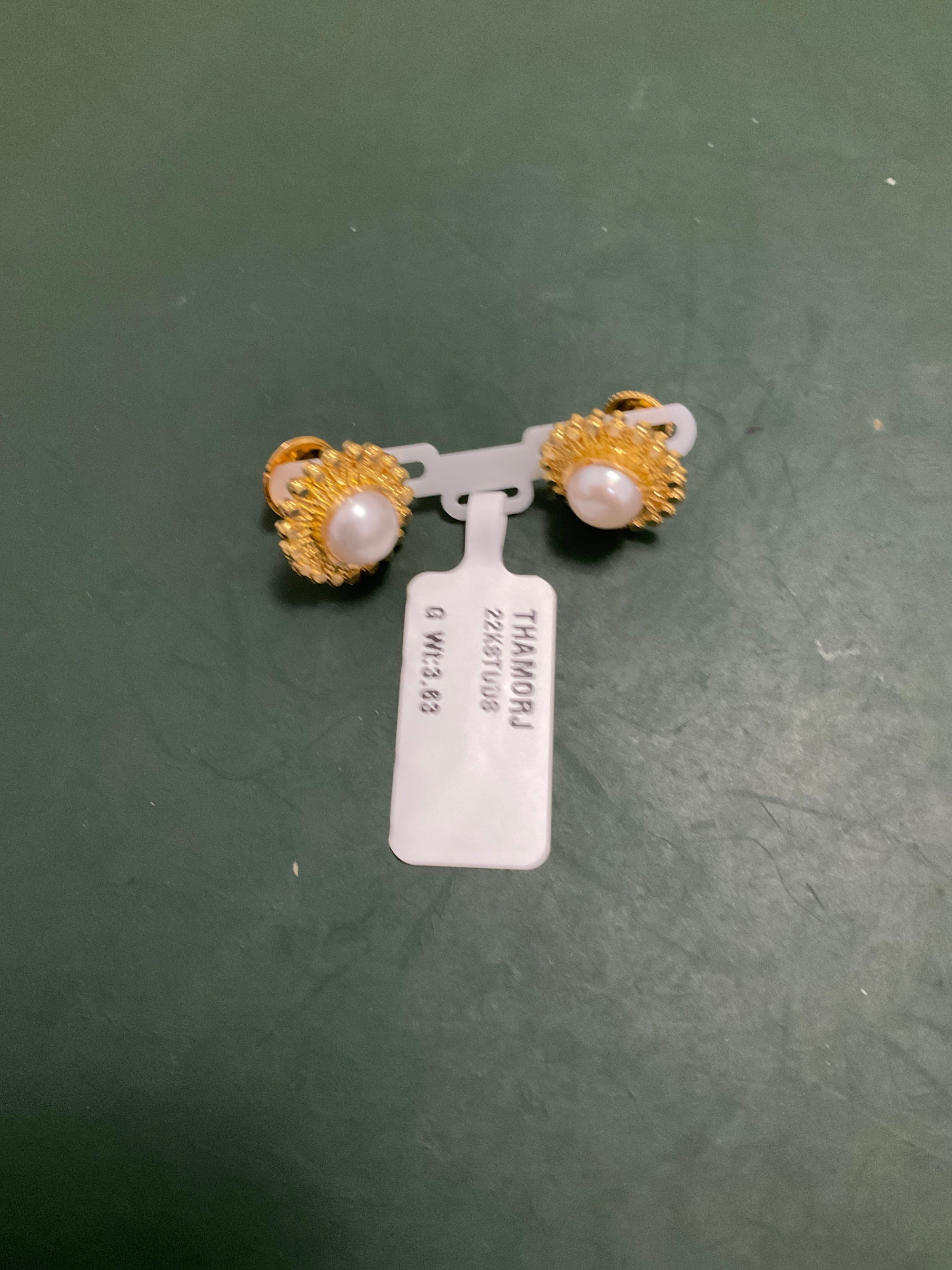 22K Earring 1407117