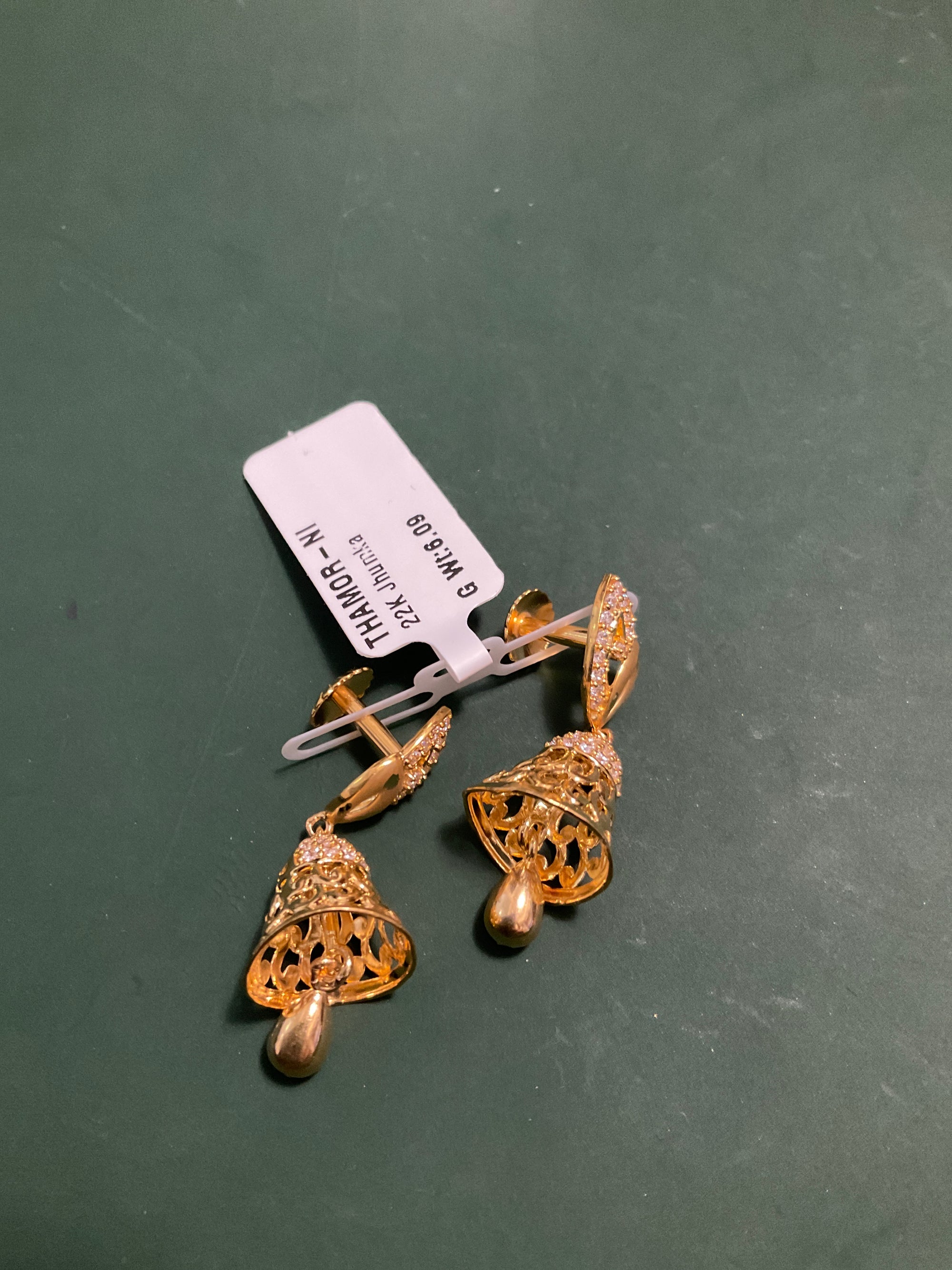 22K Earring 1802787