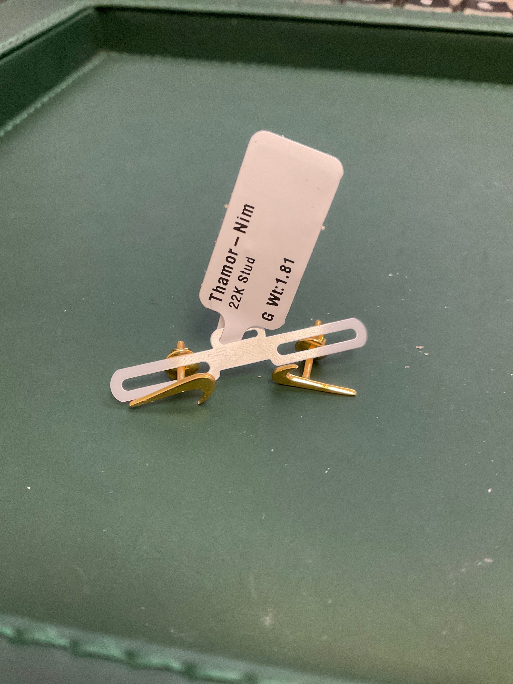22K Earring 1911383