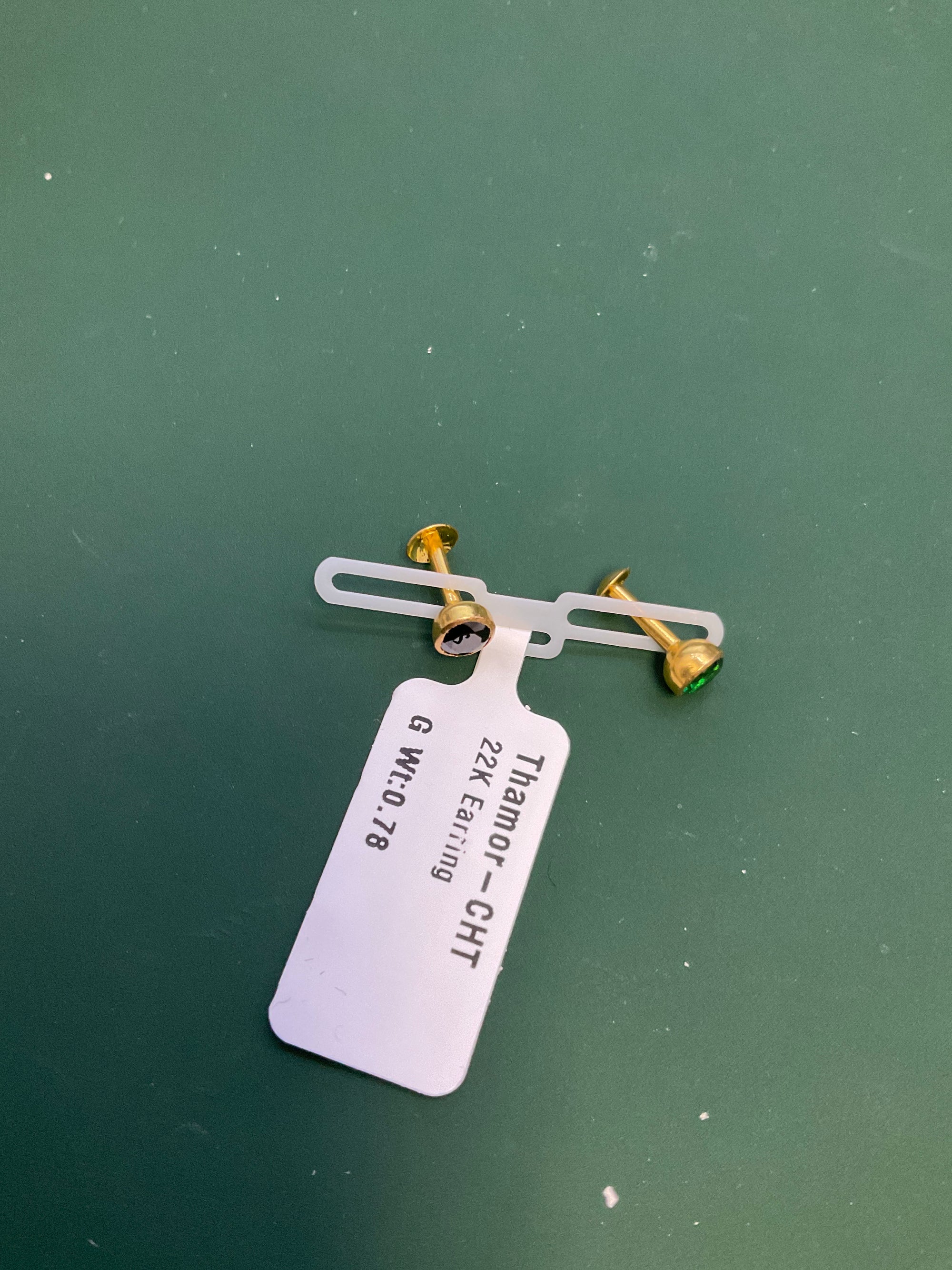 22K Earring 2606041