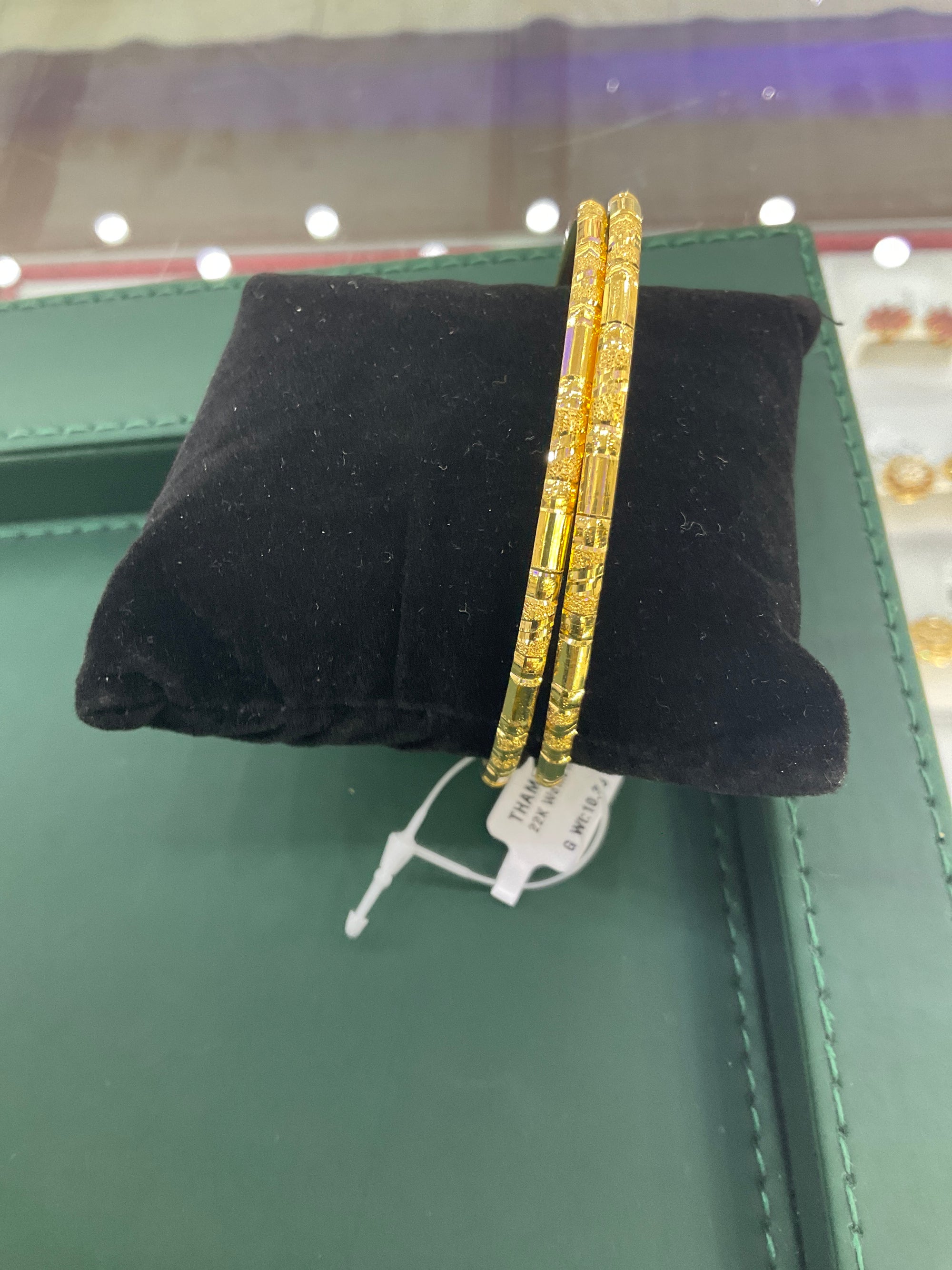 22k Bangle 1802390