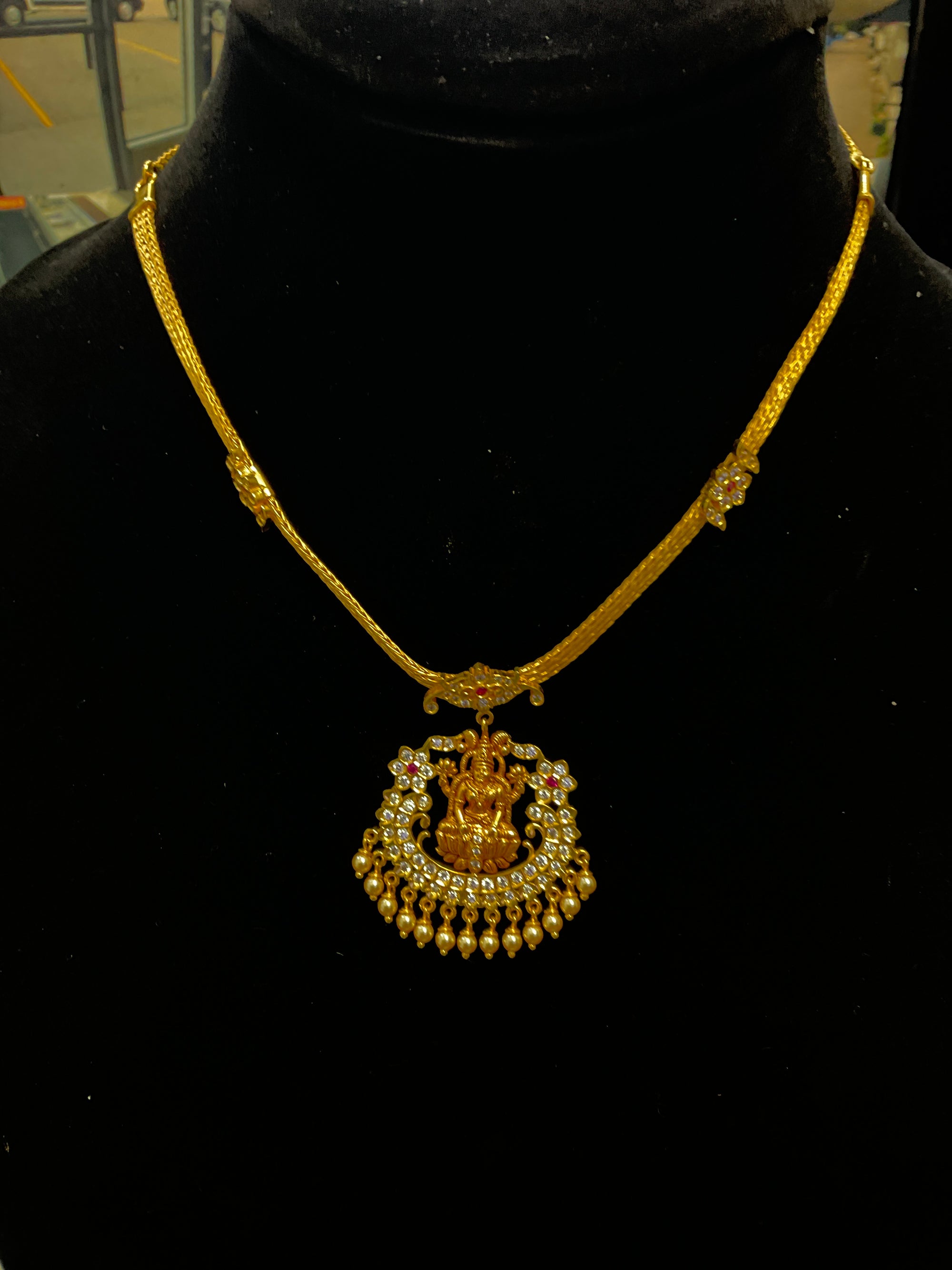 22K Necklace 2605787