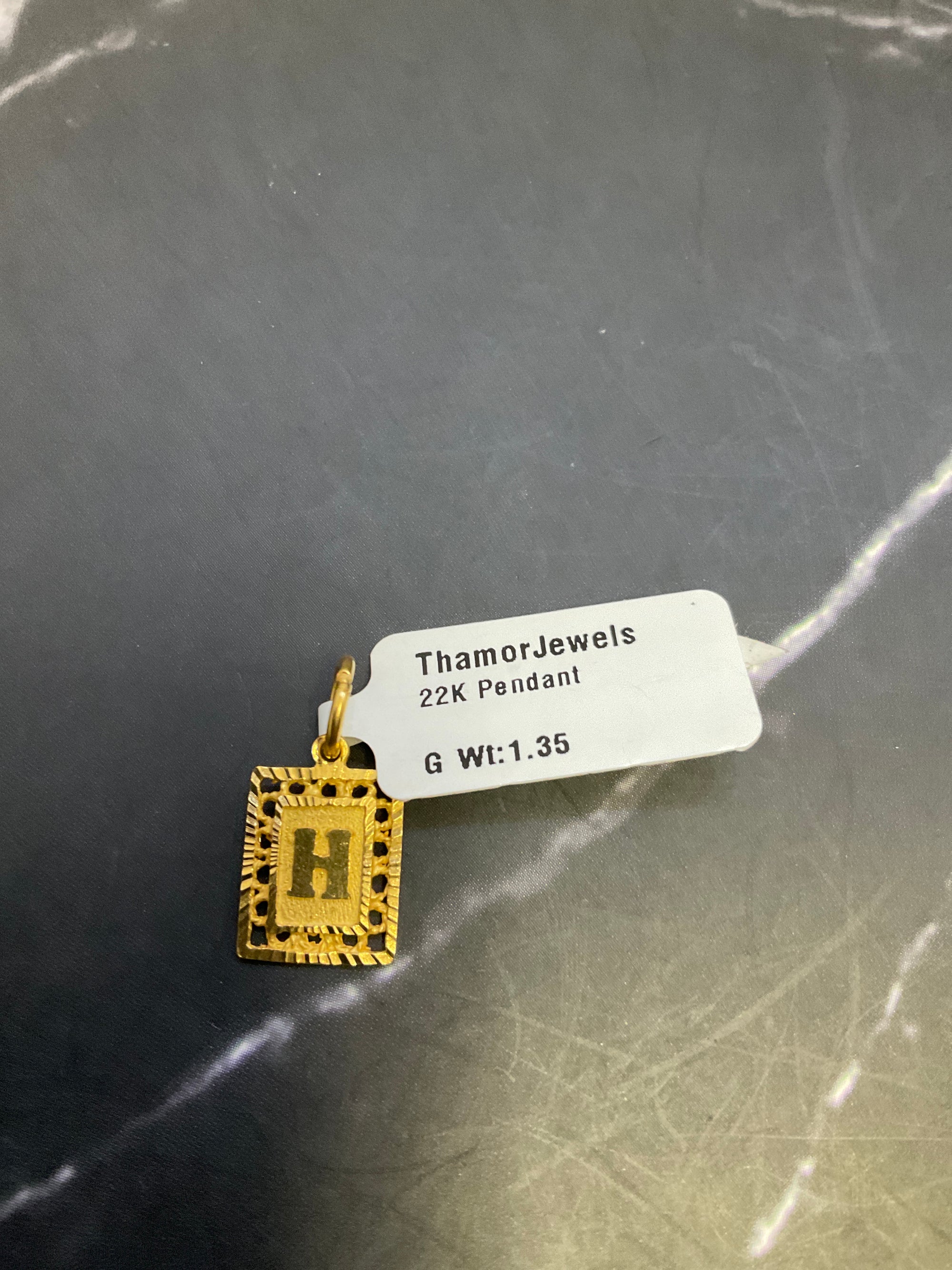 22K Pendant 2402755