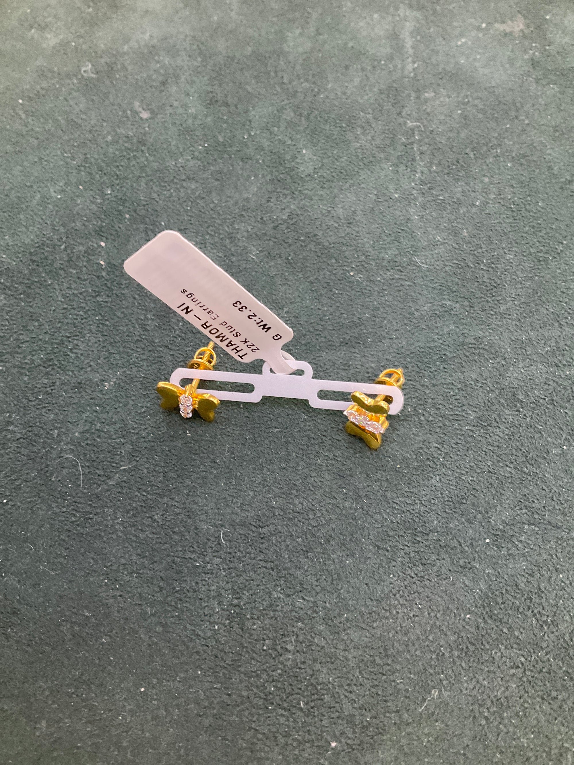 22K Earring 1802696