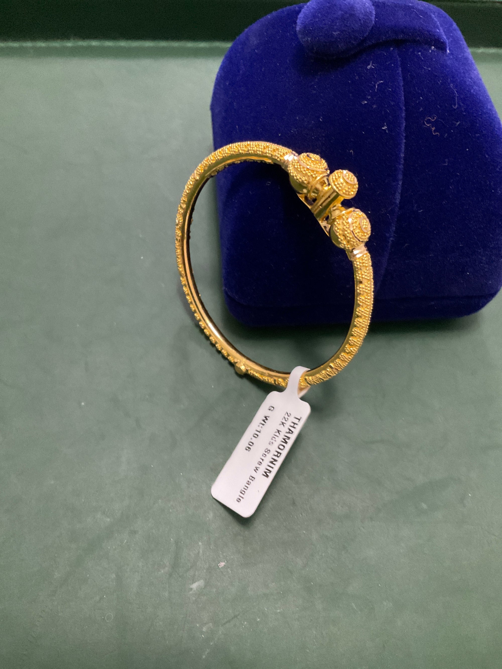 22K Kids Screw Bangle 2807310