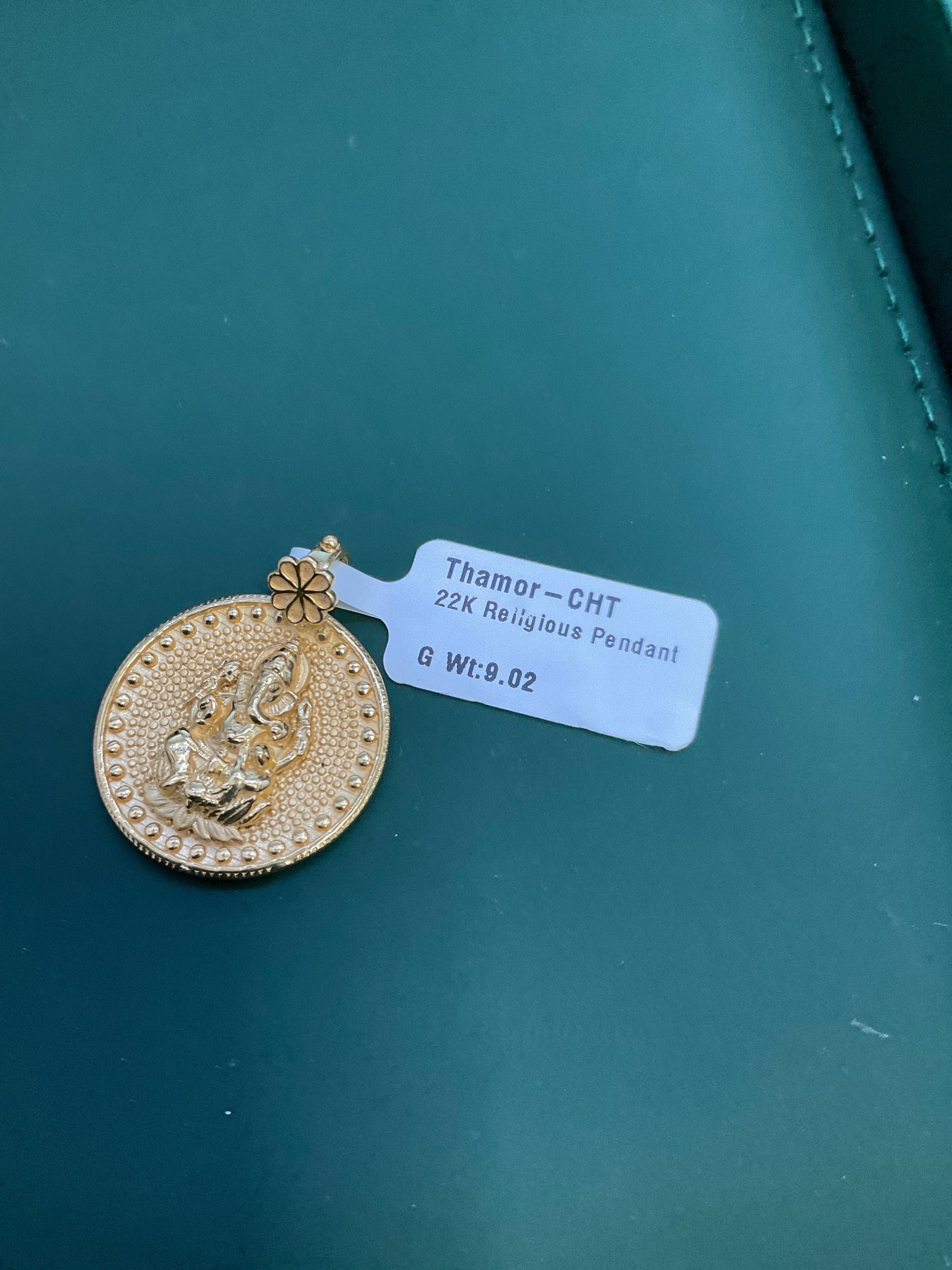 22K Pendant 2605828