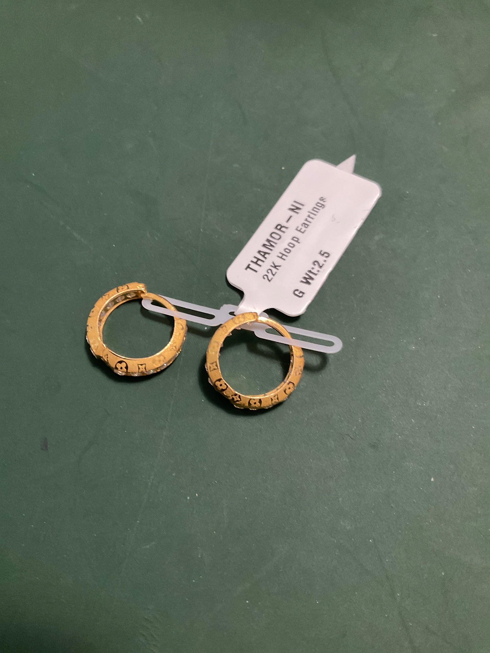 22k Earring 1802318