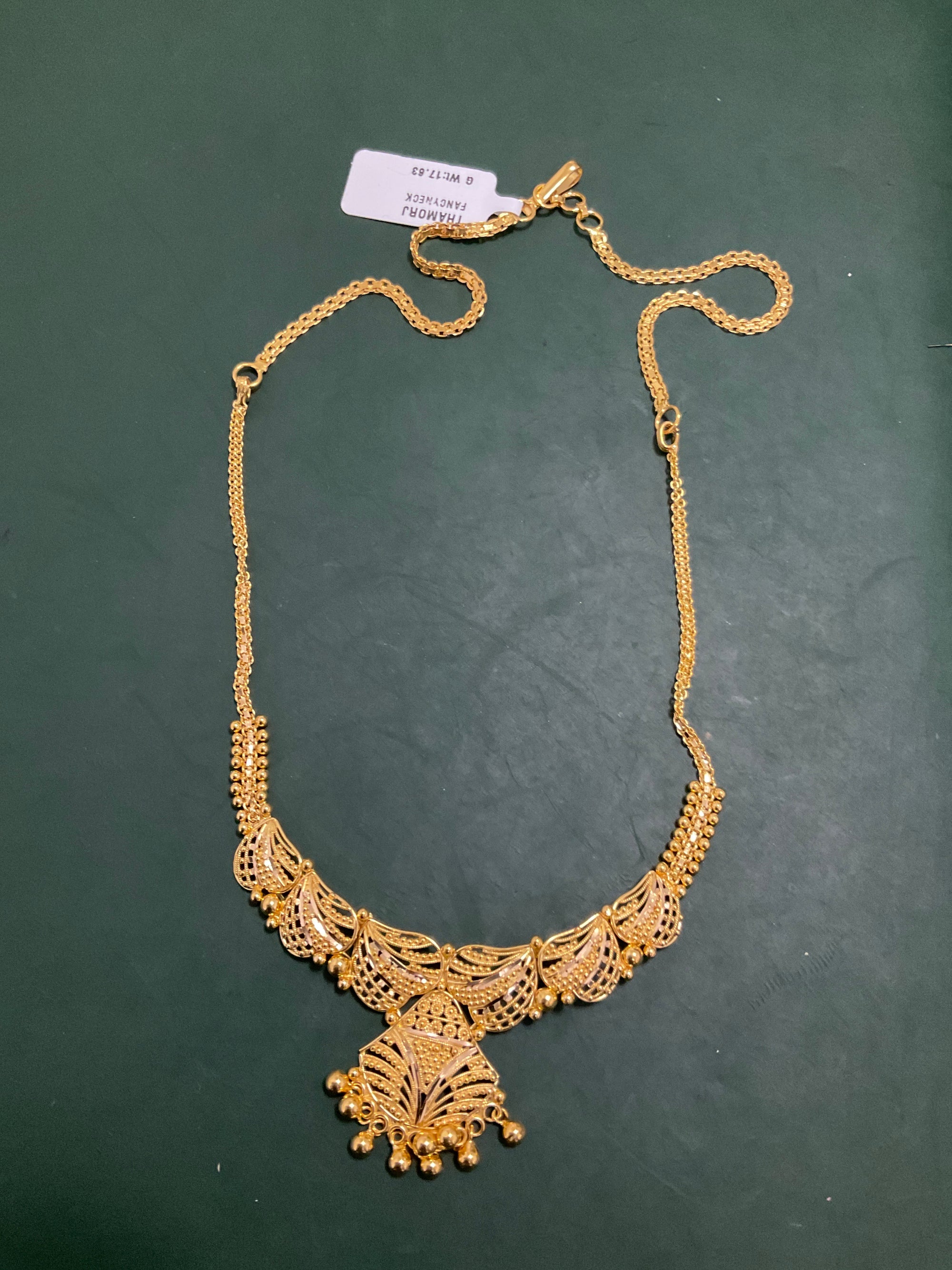 22K Necklace 1407130