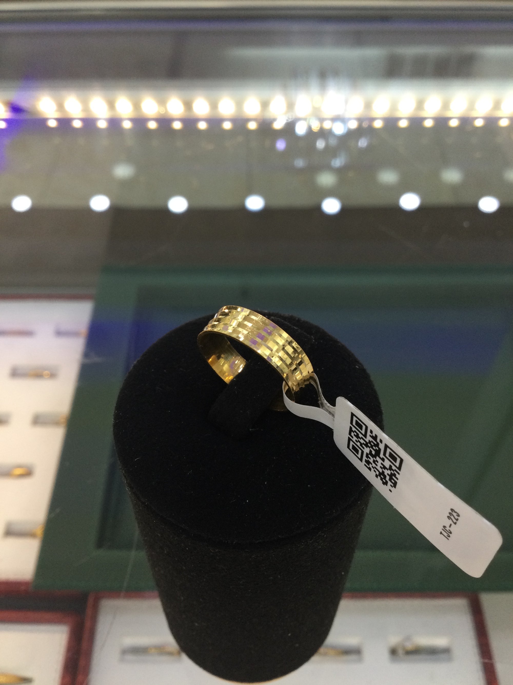 22K Womens Ring 1712110