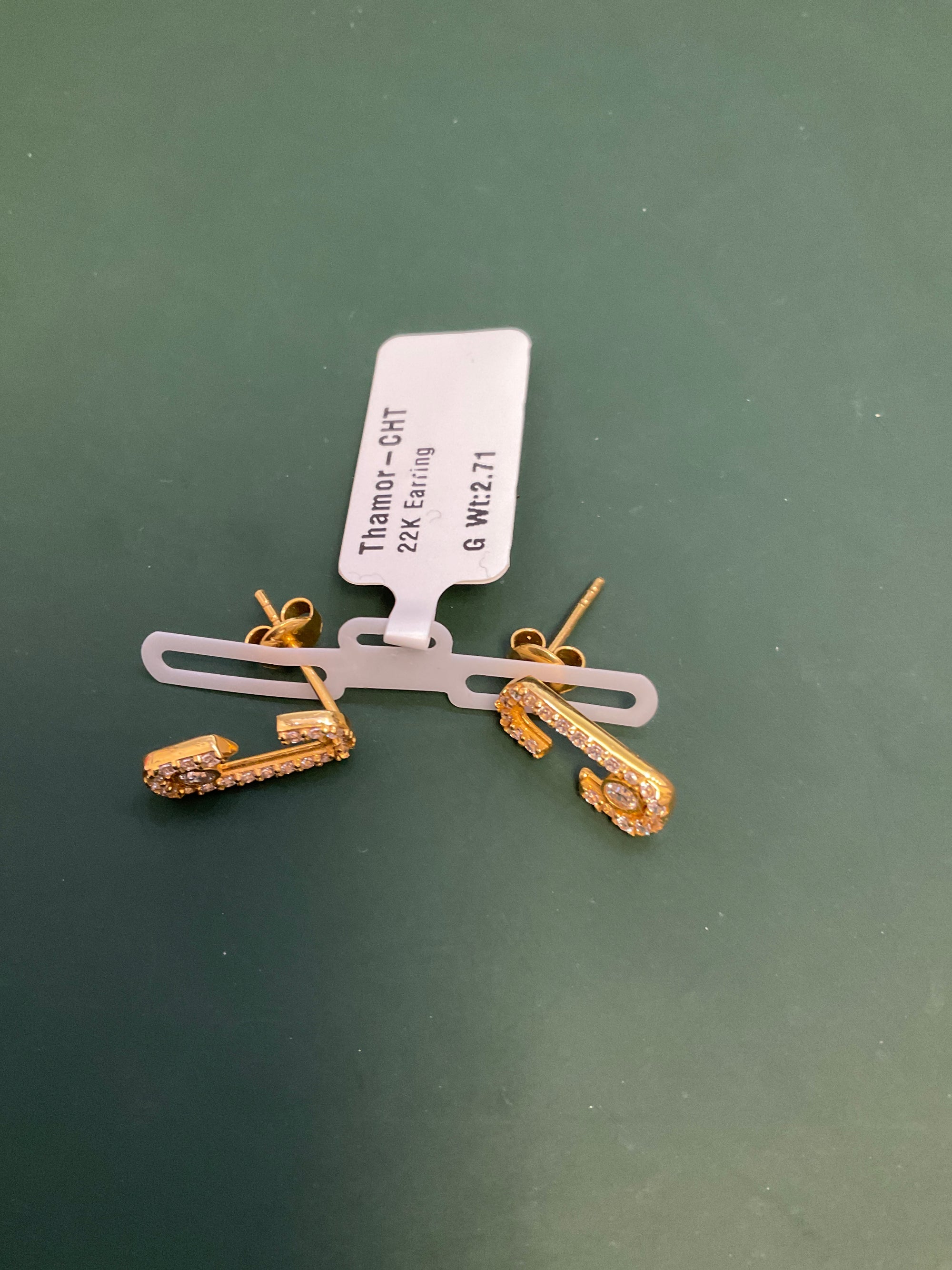 22K Earring 2605938