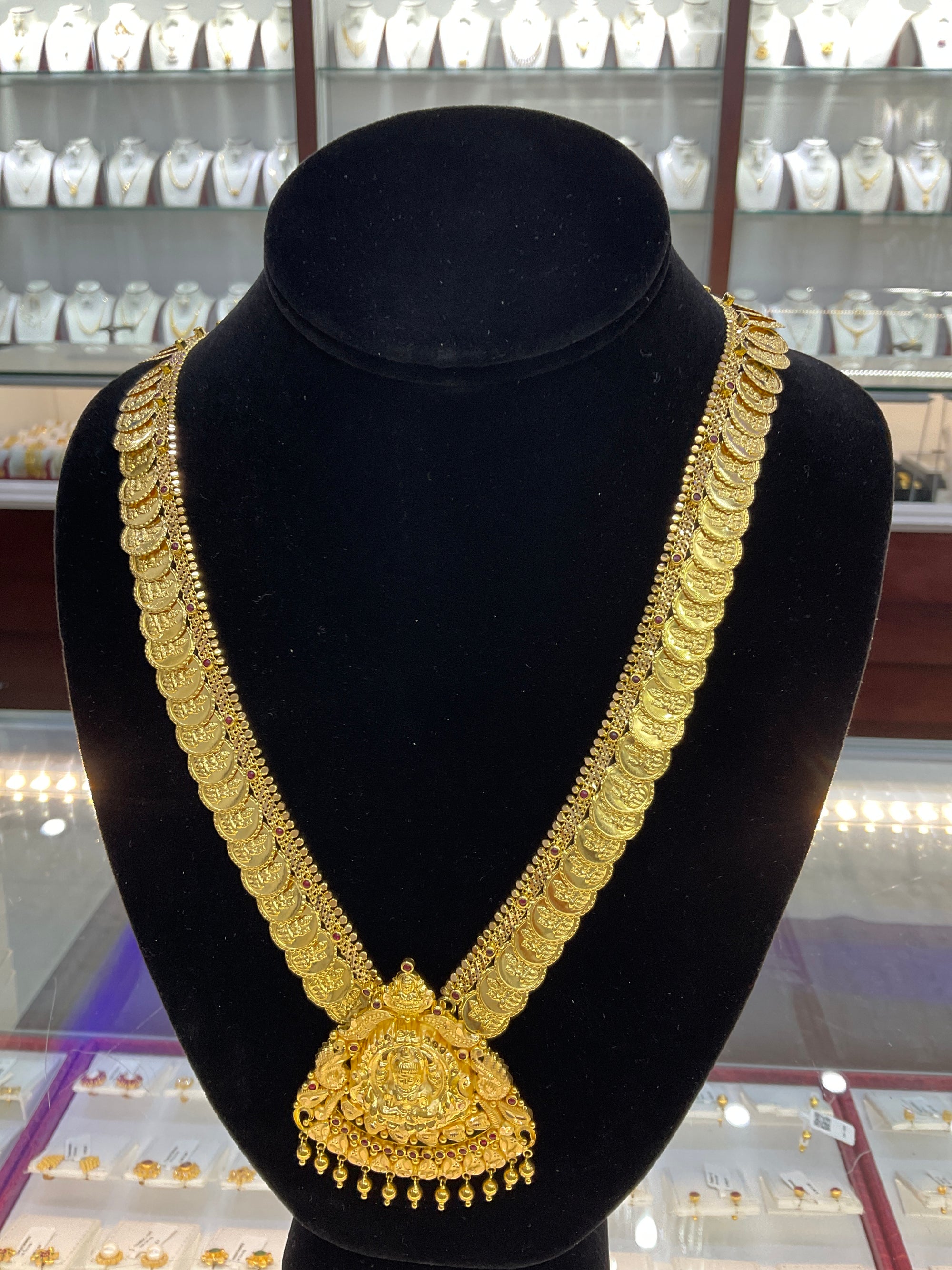 22K Necklace 1802936