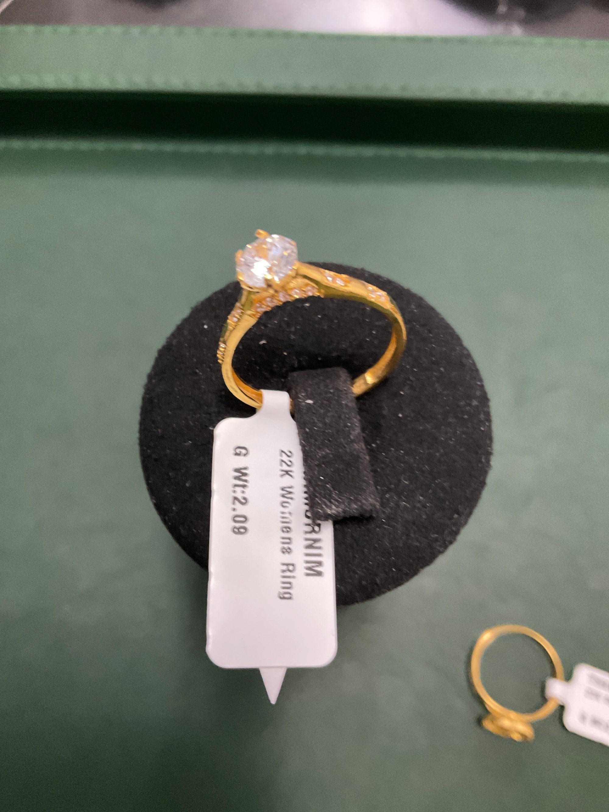 22K Womens Ring 2807610