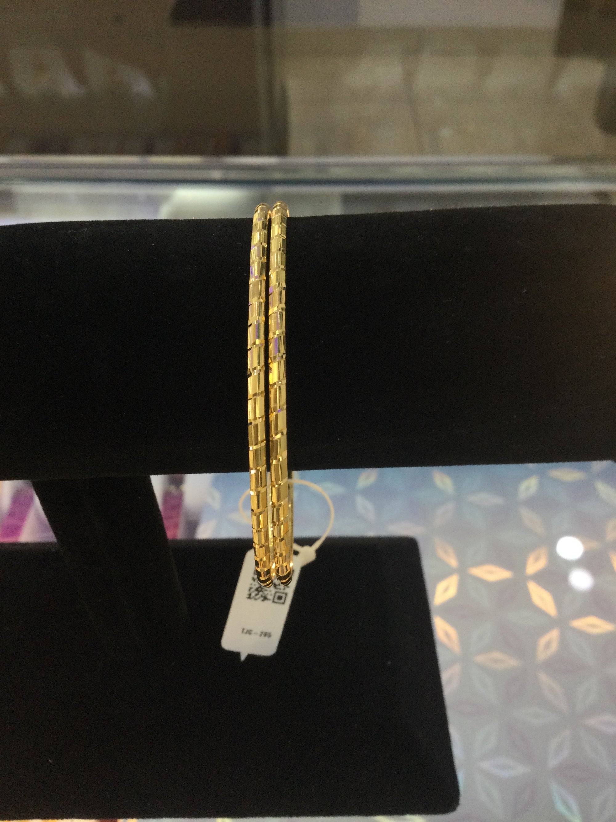 22K Womens Bangle 1612152