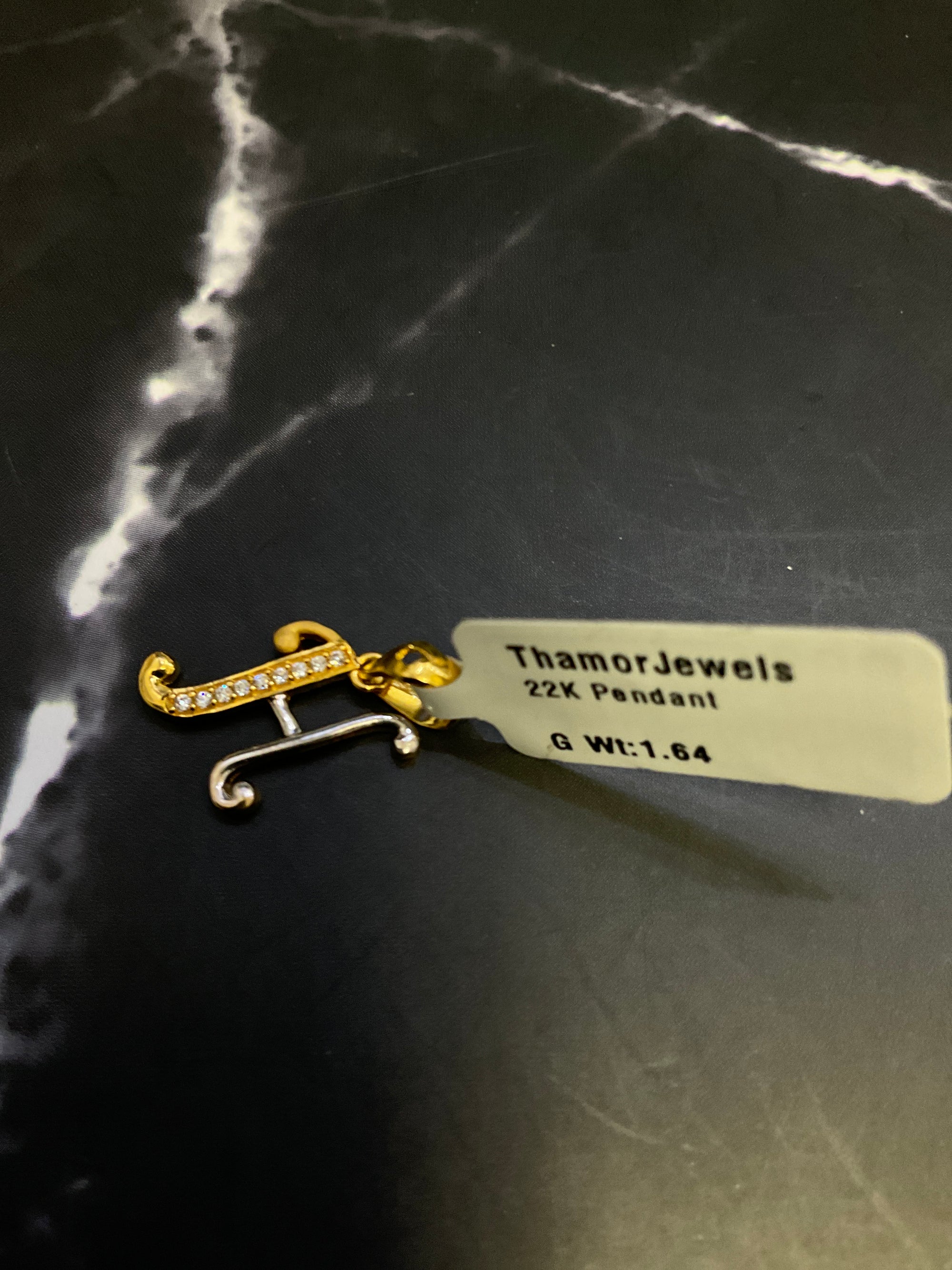 22K Pendant 2402752