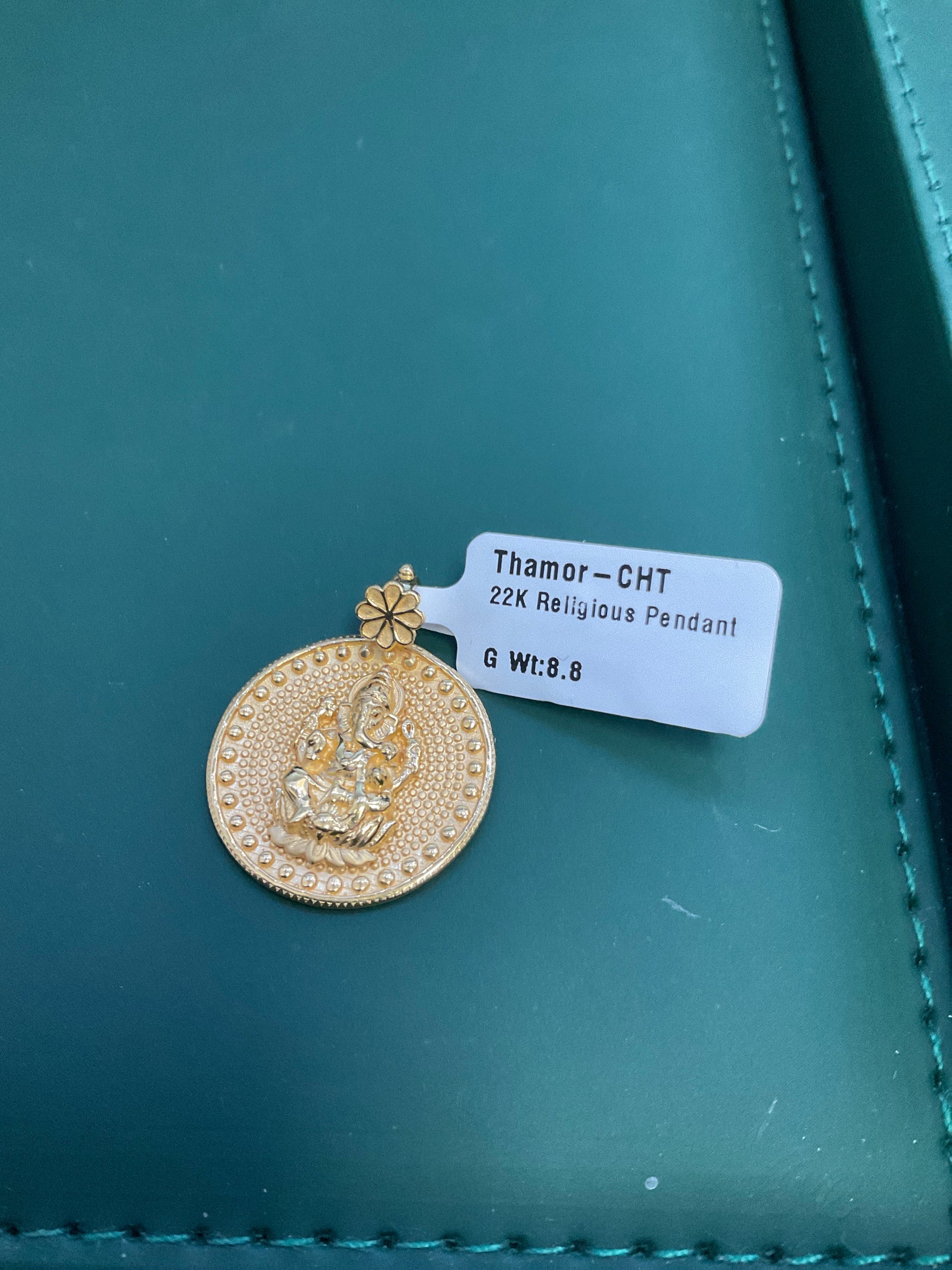 22K Pendant 2605807