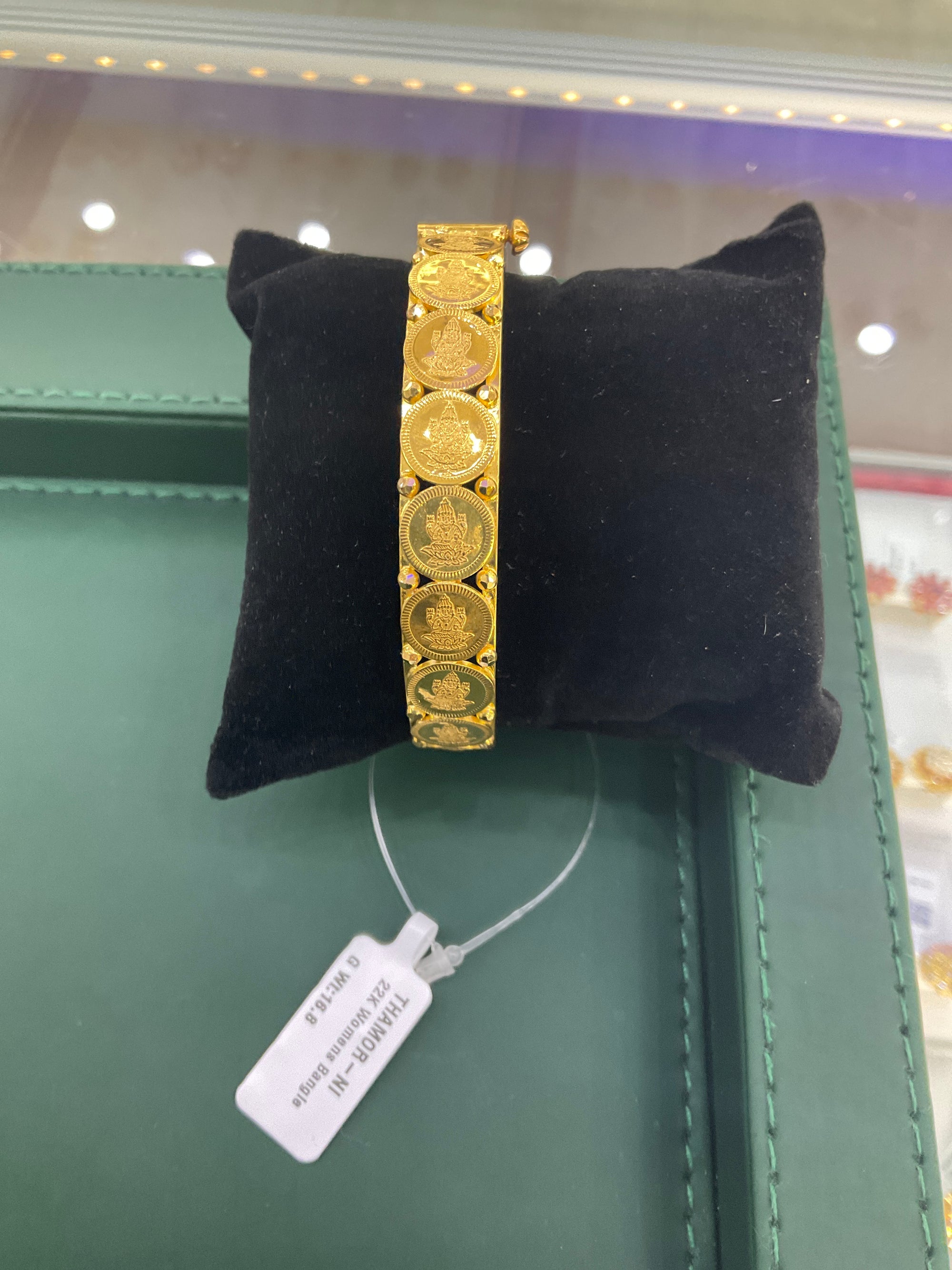 22k Bangle 1802383