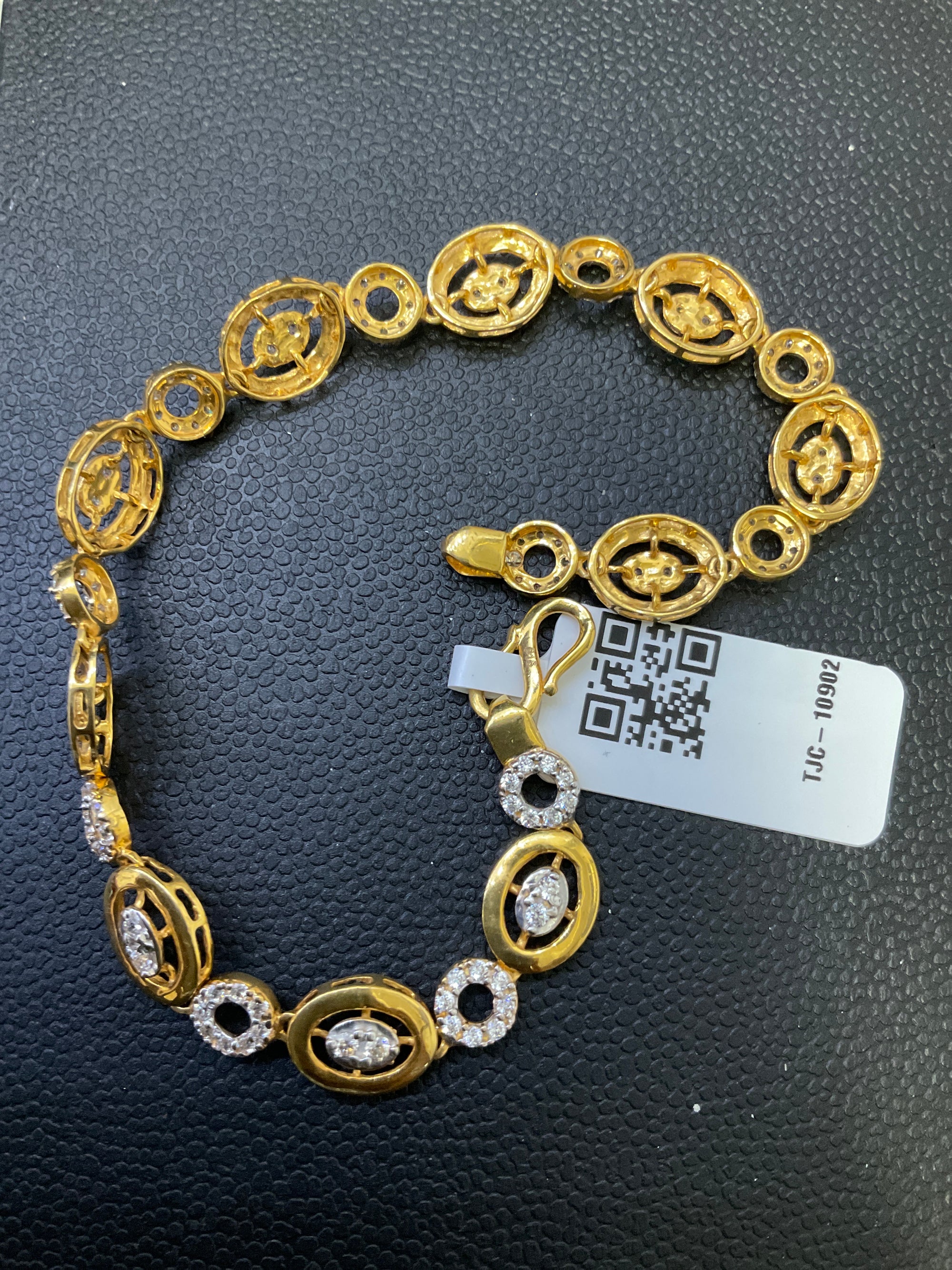 22K Women Bracelet 2807767